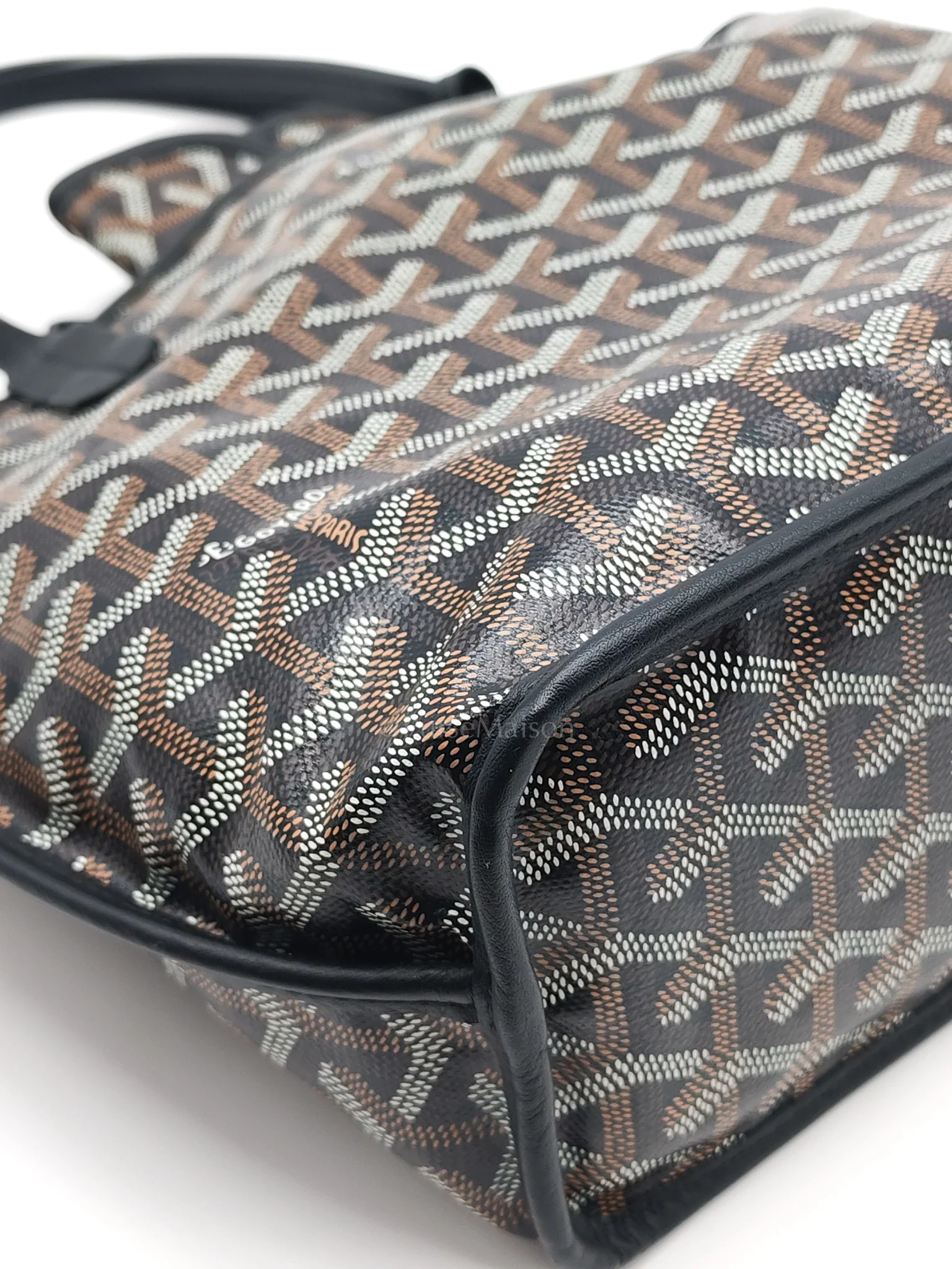 Goyard Mini Anjou in Black Goyardine Canvas - Image 7