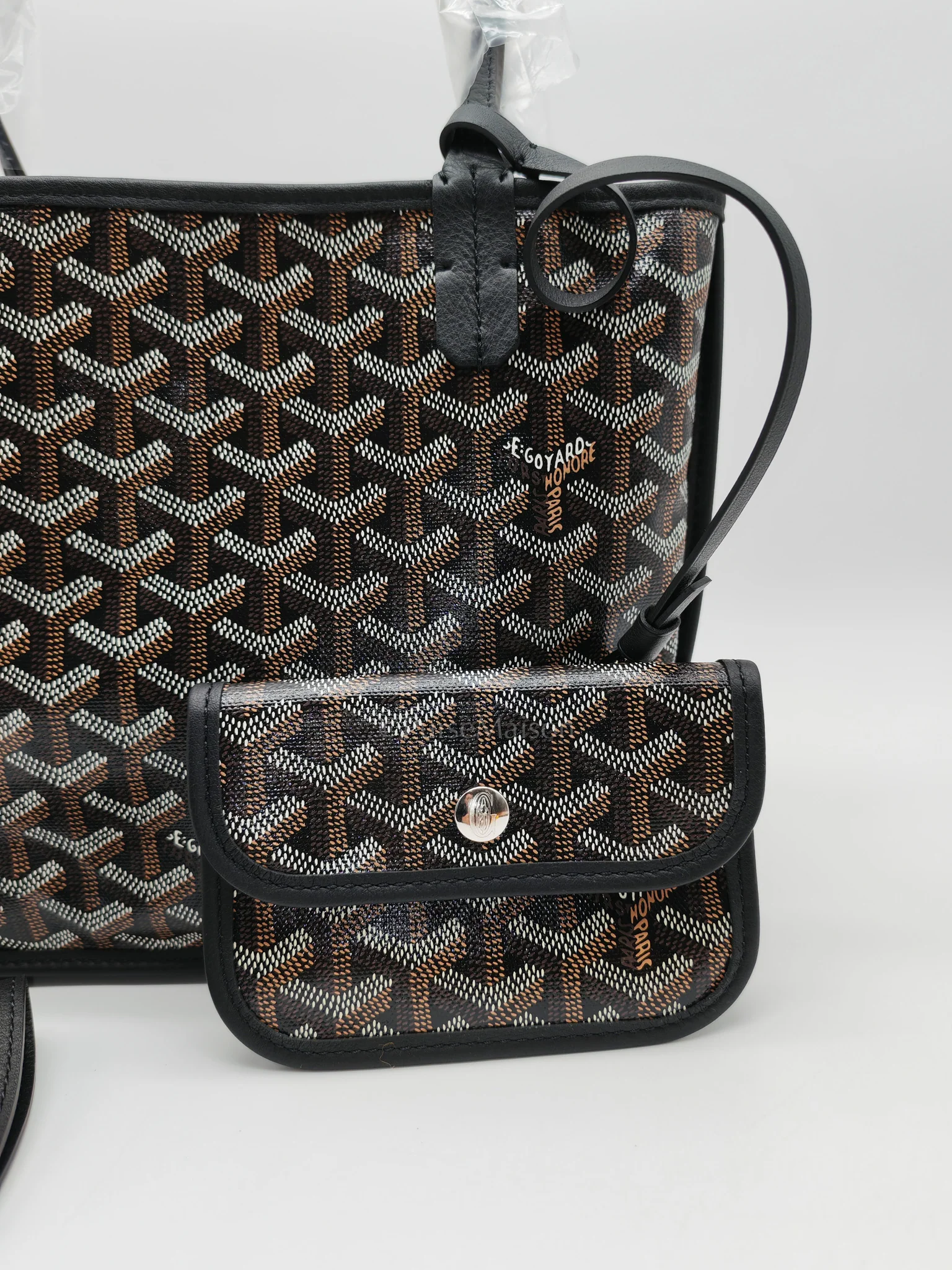 Goyard Mini Anjou in Black Goyardine Canvas with Croc Magnetic Clip - Image 13