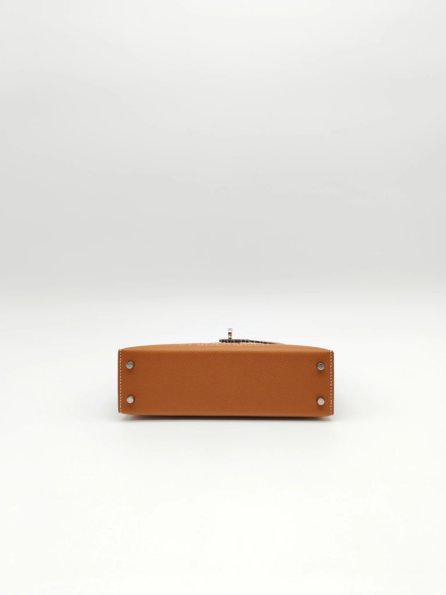 Hermes Mini Kelly in Gold Epsom Leather Palladium Hardware Stamp K(2025) - Image 6