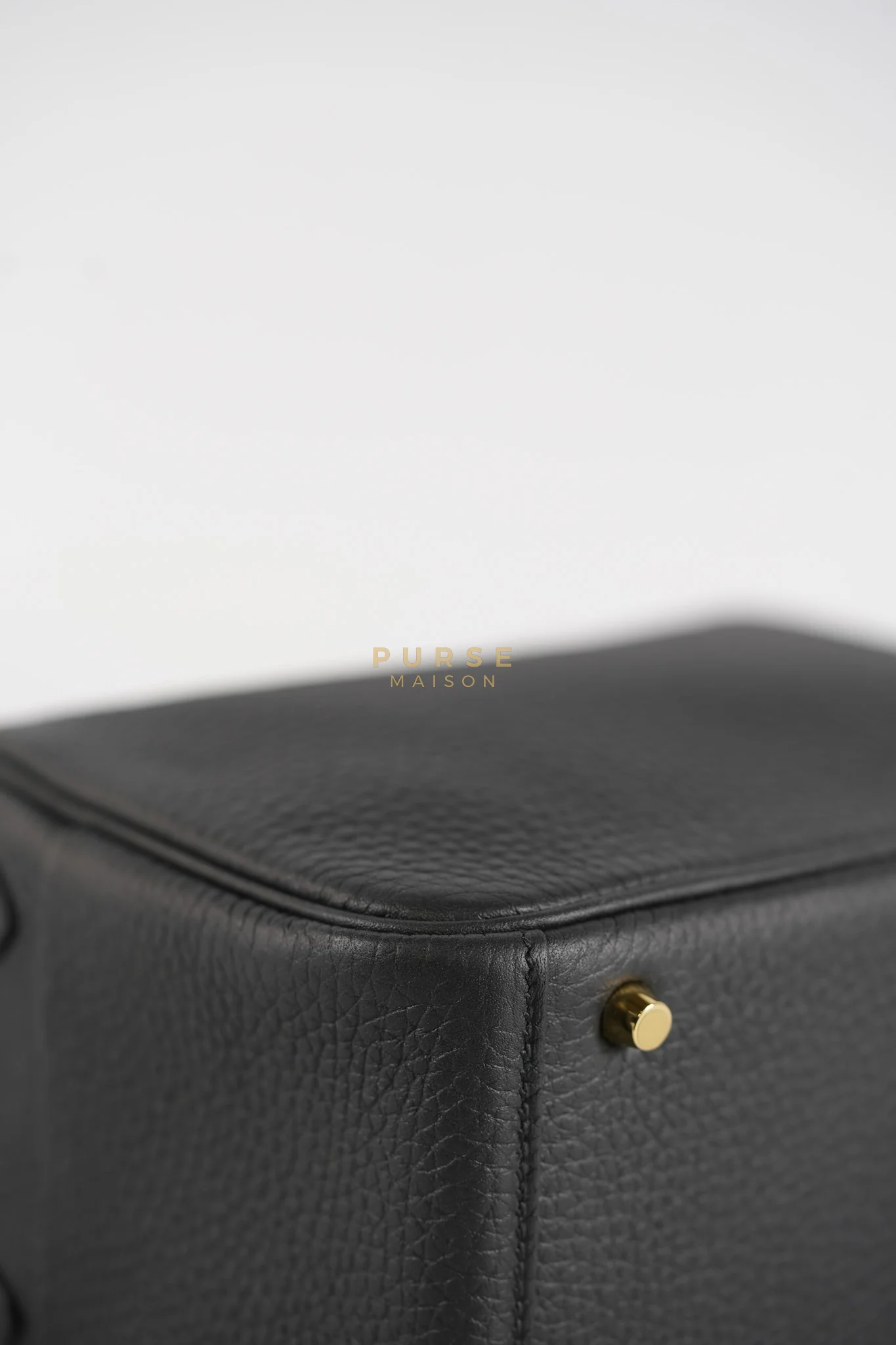 Hermes Mini Lindy Black in Togo Leather and Gold Hardware Stamp K (2025) - Image 11