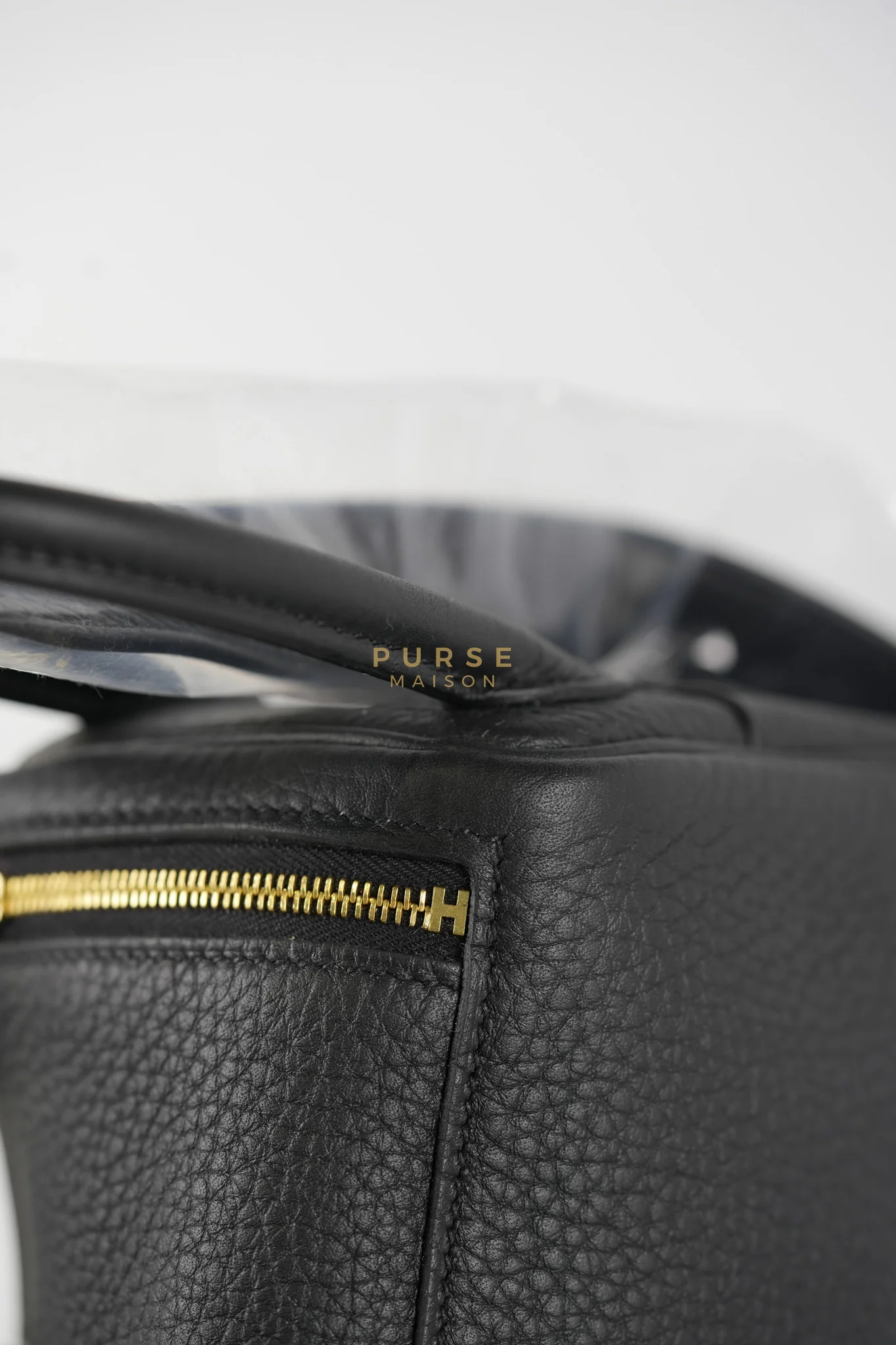 Hermes Mini Lindy Black in Togo Leather and Gold Hardware Stamp K (2025) - Image 15