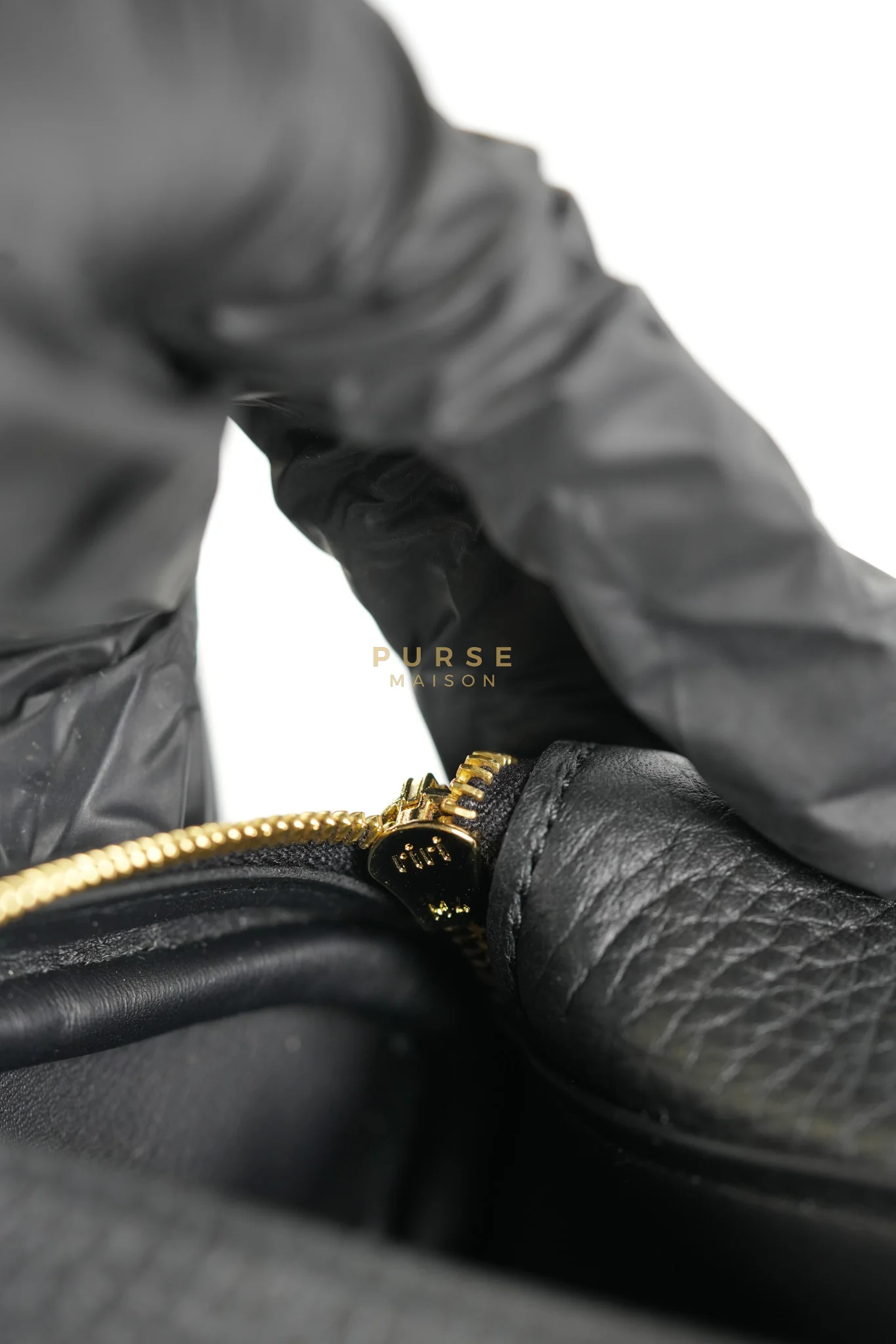 Hermes Mini Lindy Black in Togo Leather and Gold Hardware Stamp K (2025) - Image 19