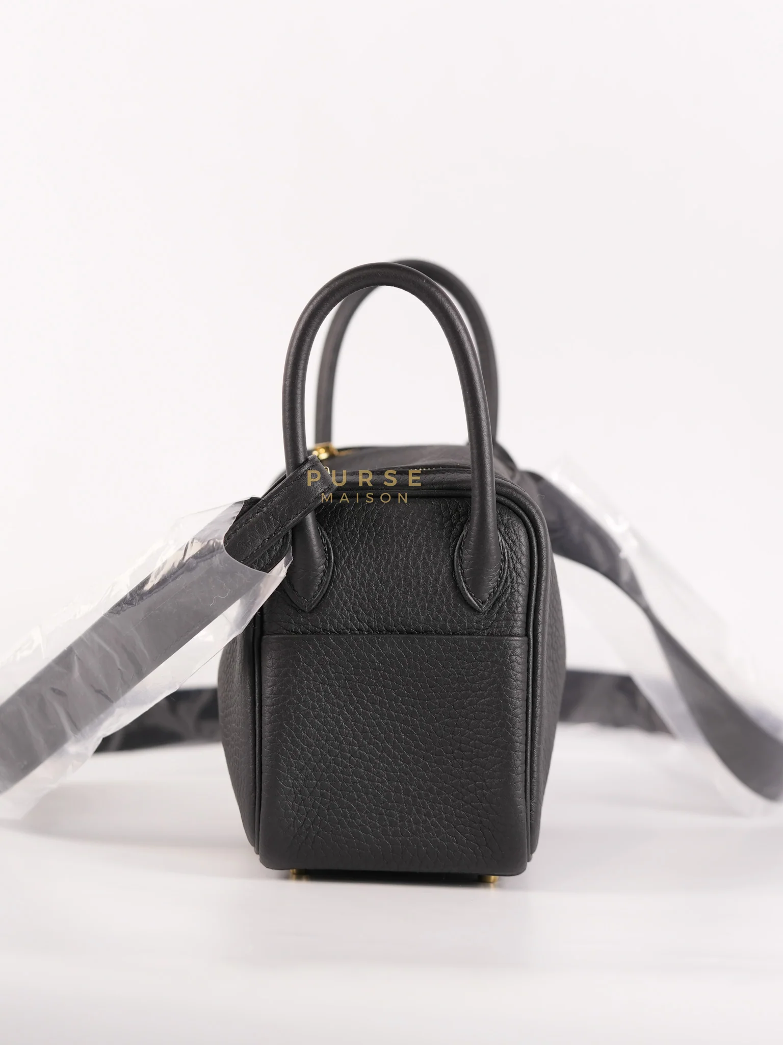 Hermes Mini Lindy Black in Togo Leather and Gold Hardware Stamp K (2025) - Image 6