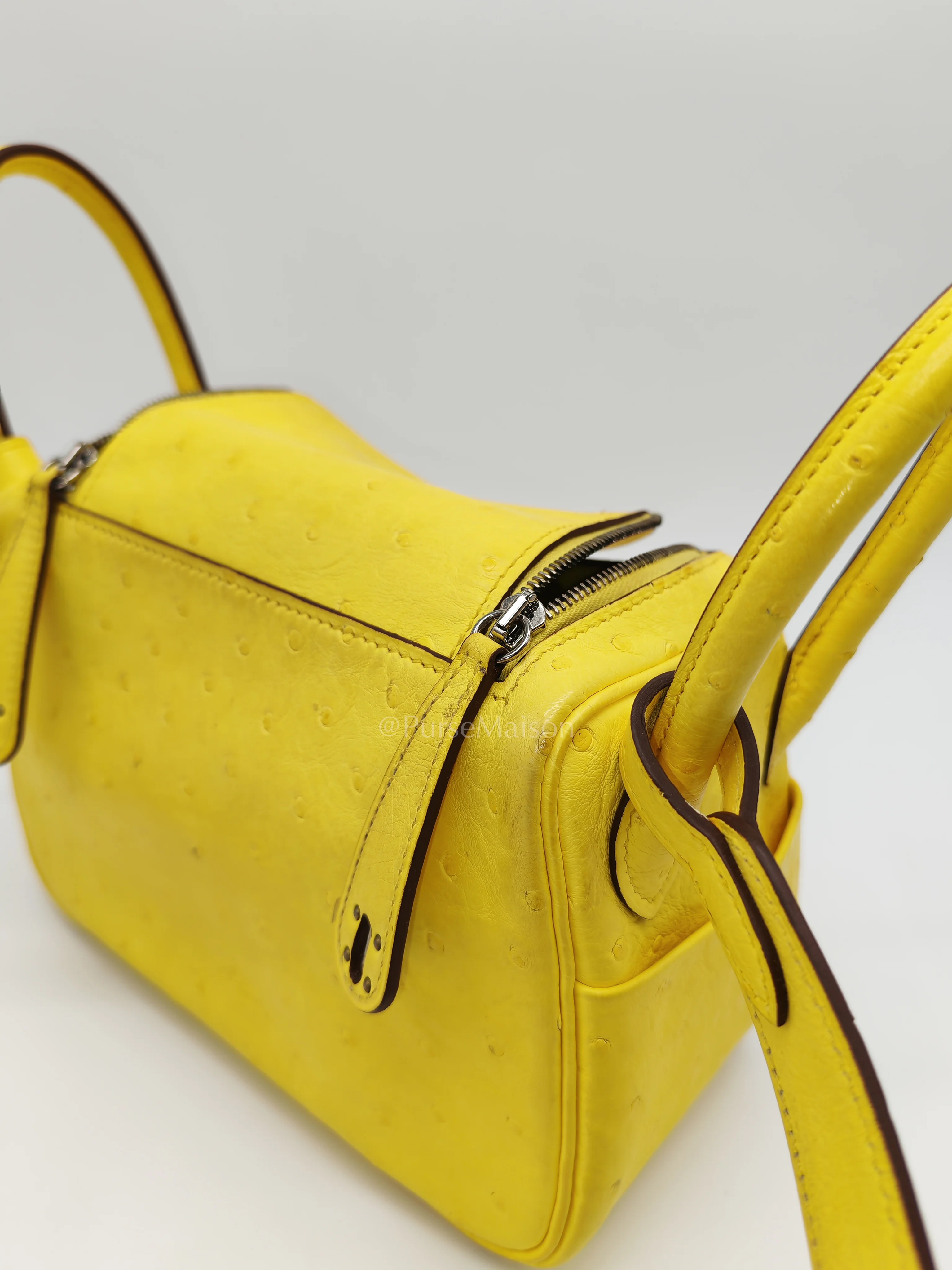 Hermes Mini Lindy in Joune Ostrich Leather & Palladium Hardware Stamp Y (2020) - Image 26
