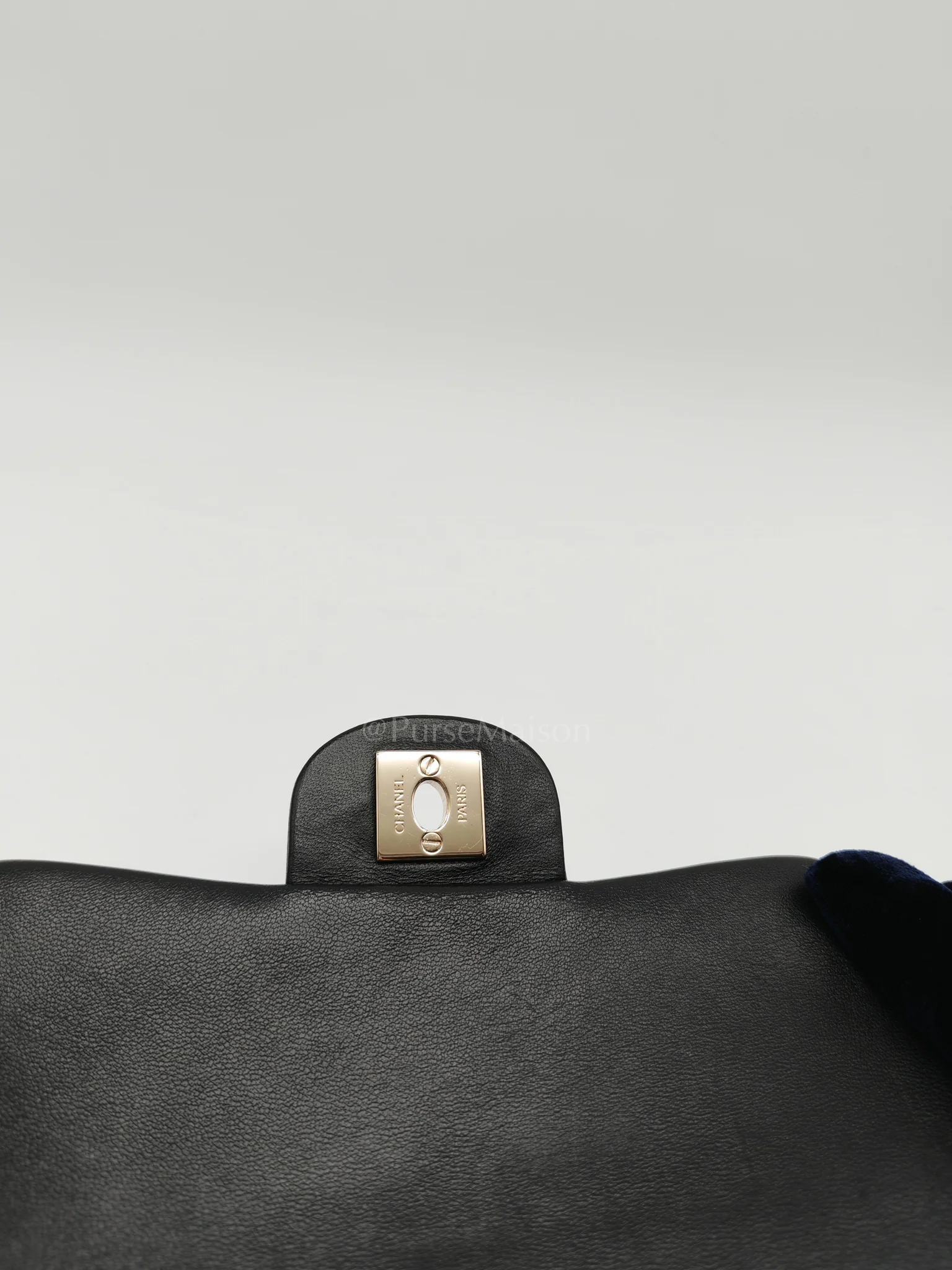 Chanel My Precious Pearls Chain Flap in Black Lambskin and Light Gold Hardware Series 29 - Image 17