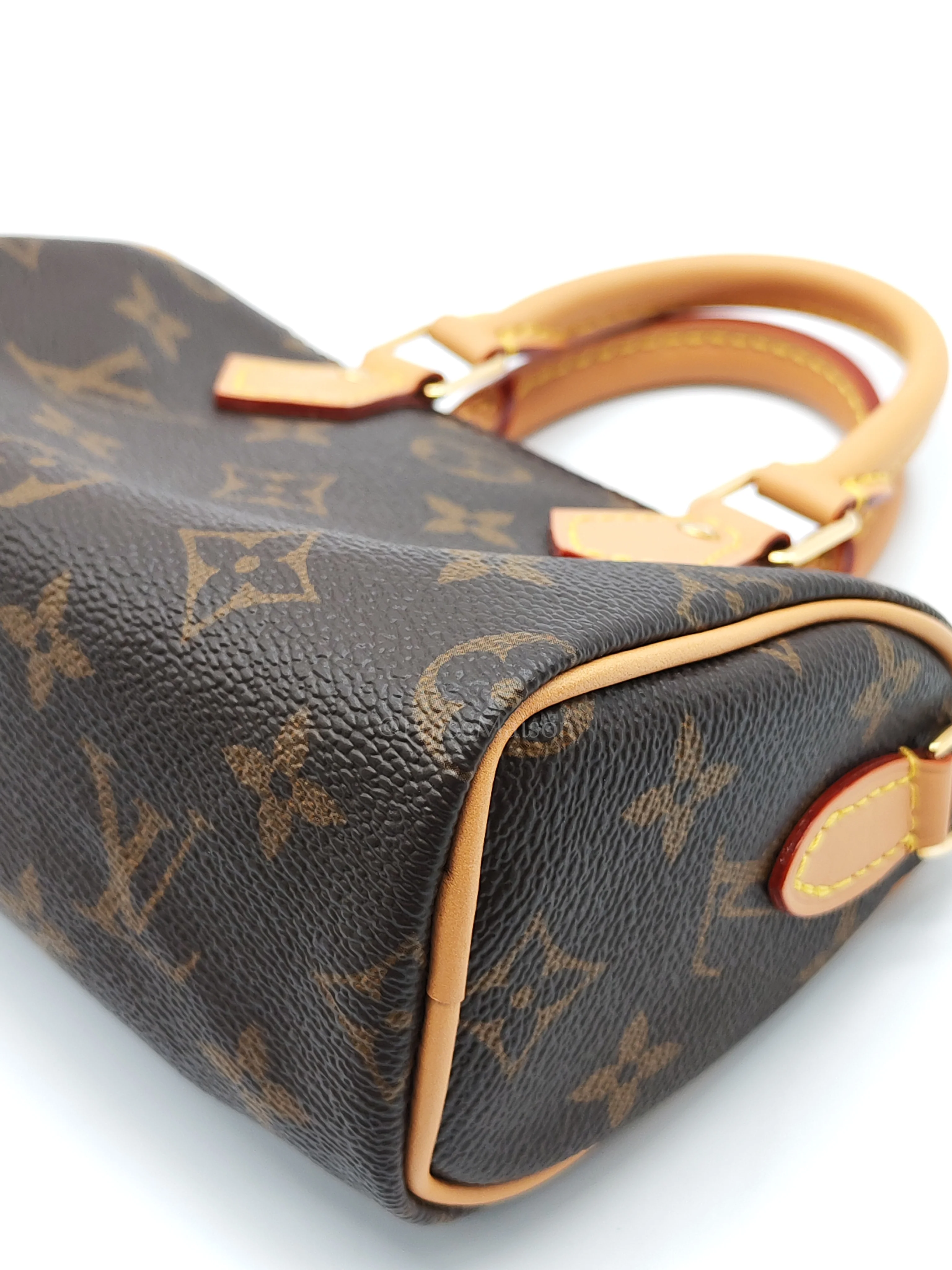 Louis Vuitton Nano Speedy Bandoulière in Monogram Canvas & Gold Hardware (Datecode: TN3265) - Image 14