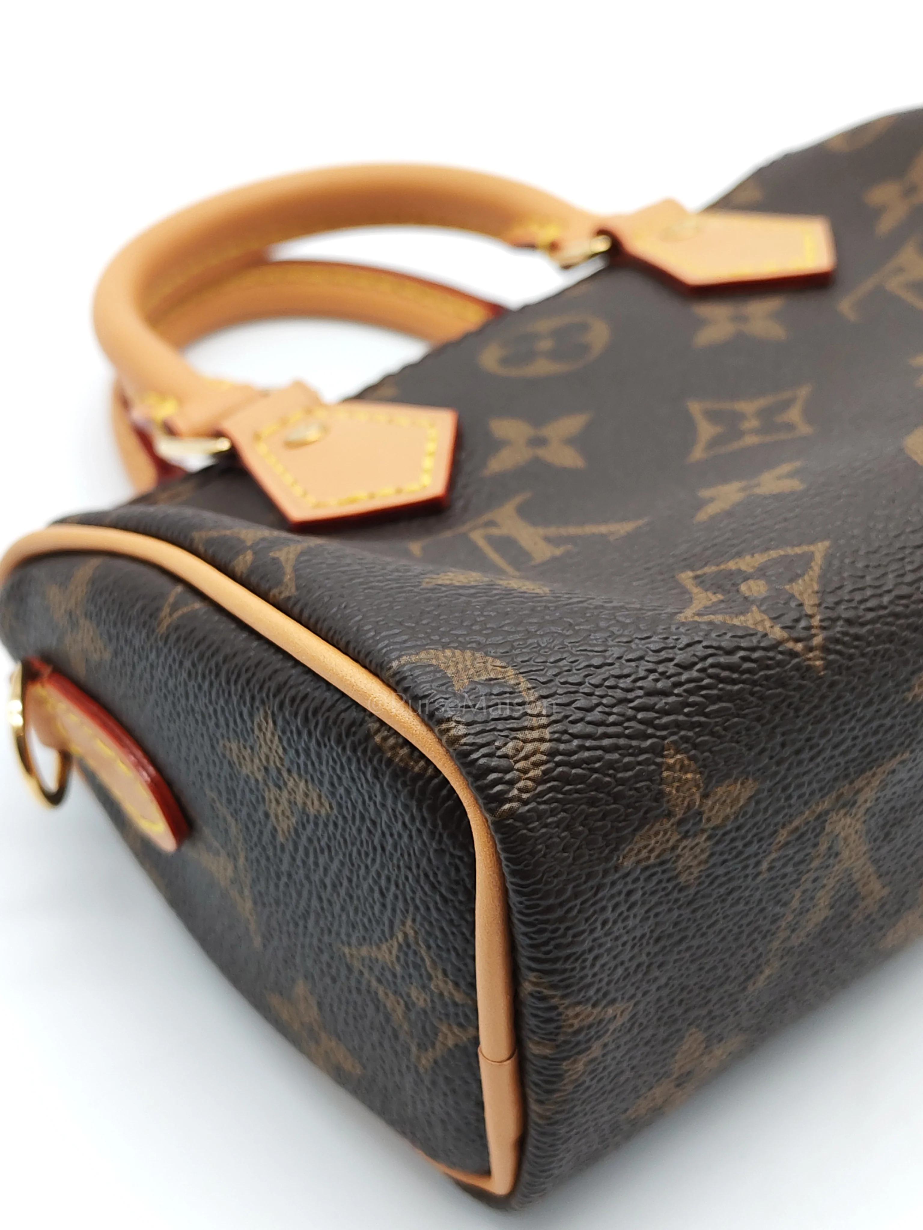 Louis Vuitton Nano Speedy Bandoulière in Monogram Canvas & Gold Hardware (Datecode: TN3265) - Image 8