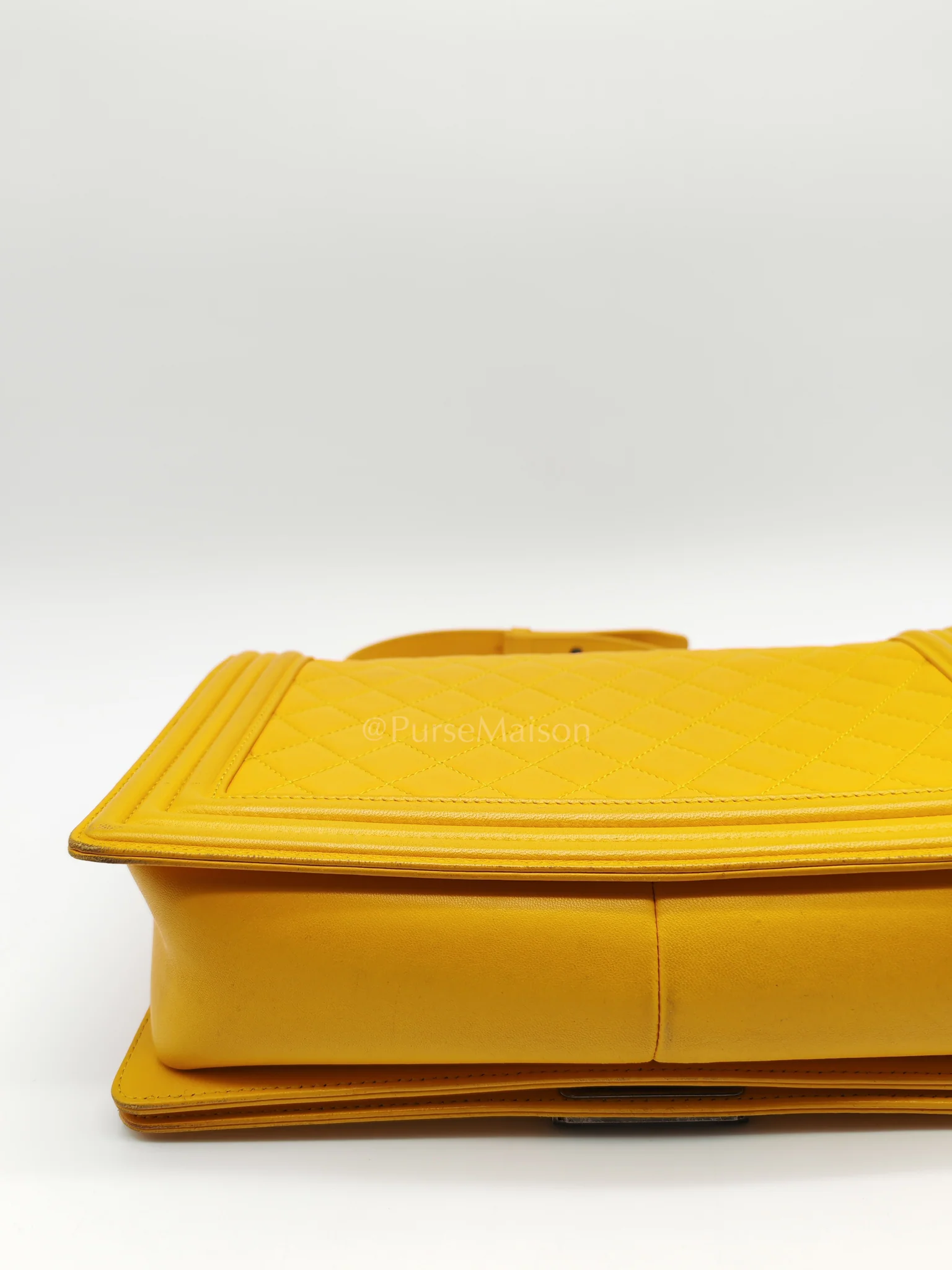 Chanel Boy New Medium in Yellow Quilted Lambskin Leather and Ruthenium Hardware Series 20 - Image 13