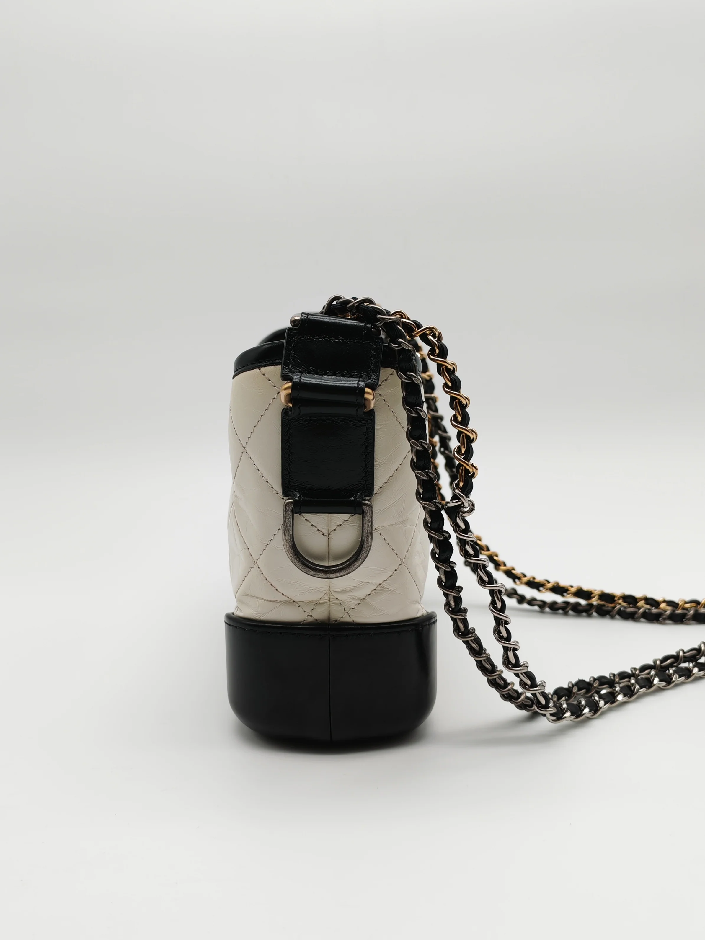 Chanel Gabrielle Small in Off White Distressed Calfskin Leather and Mixed Hardware Series 26 - Image 4