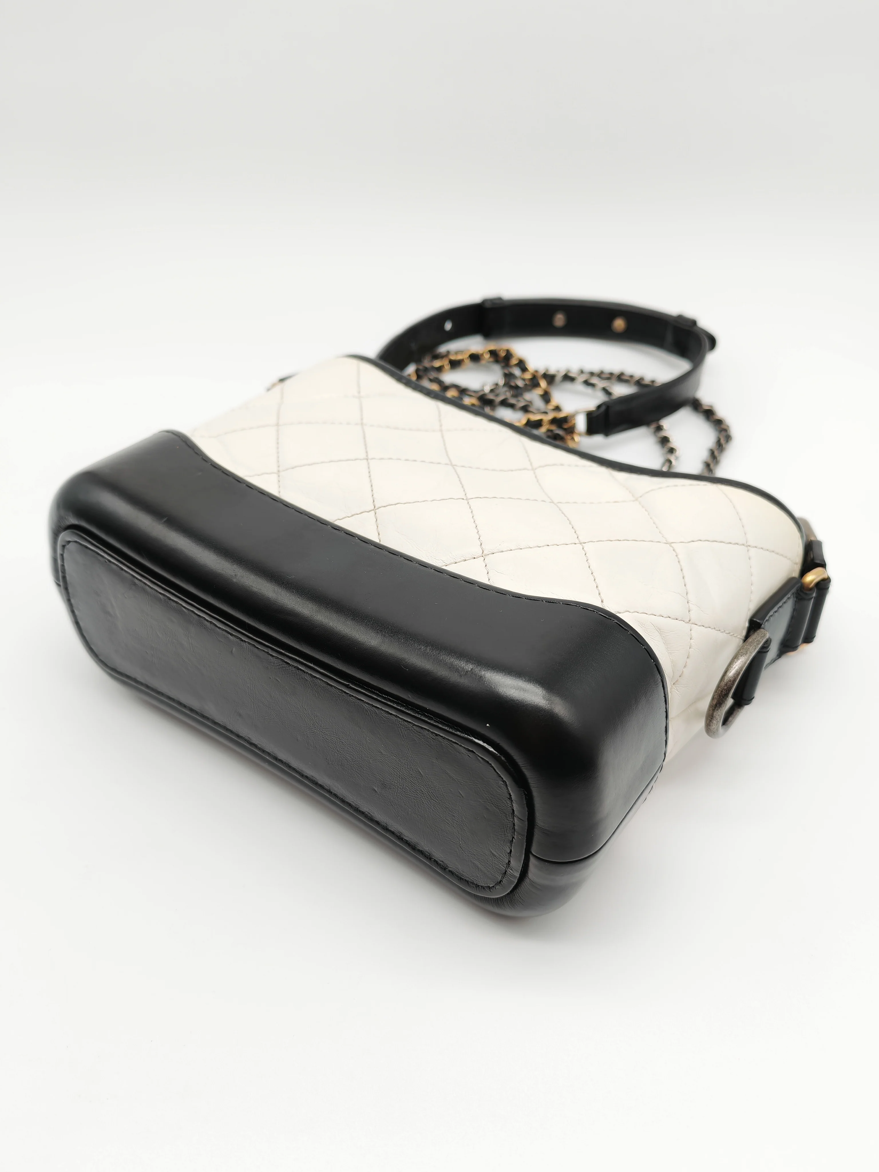 Chanel Gabrielle Small in Off White Distressed Calfskin Leather and Mixed Hardware Series 26 - Image 7