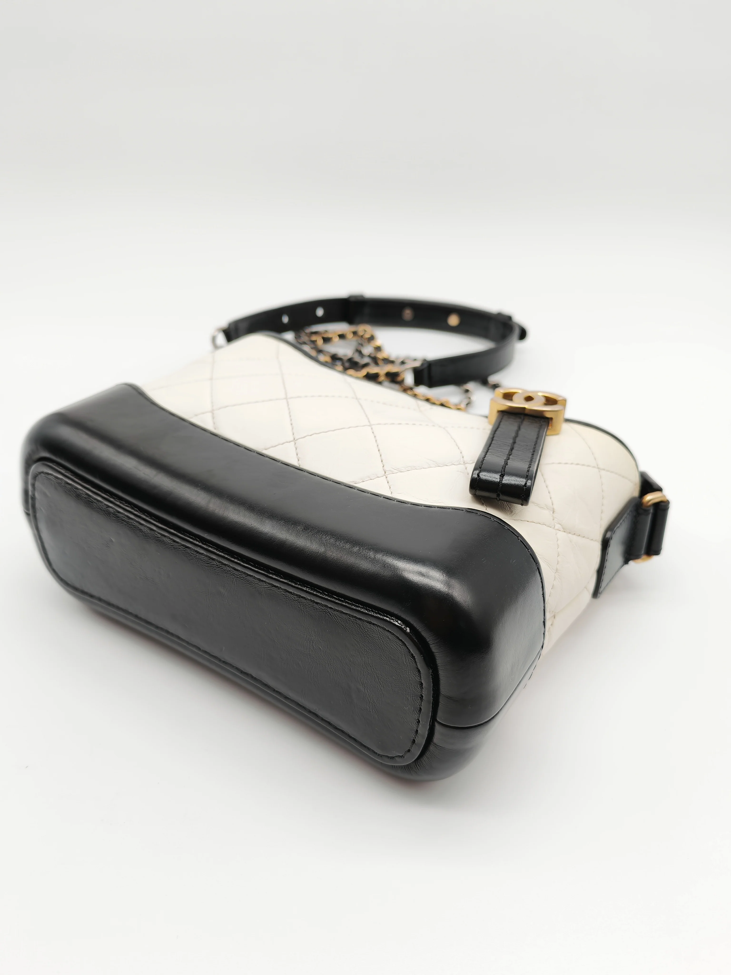 Chanel Gabrielle Small in Off White Distressed Calfskin Leather and Mixed Hardware Series 26 - Image 9