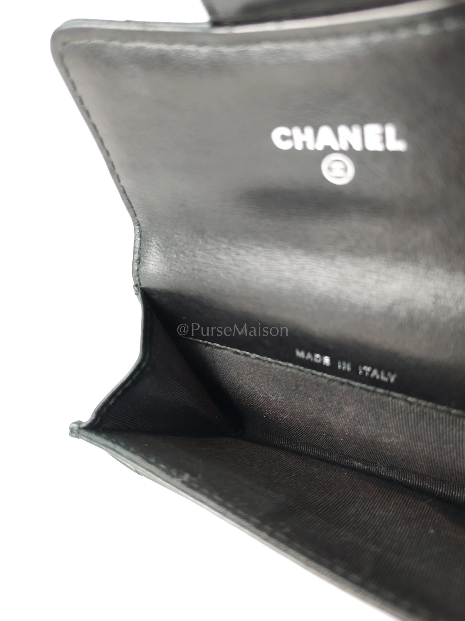 Chanel Reissue Flap Card Holder So Black in Distressed Calfskin Leather Series 24 - Image 25