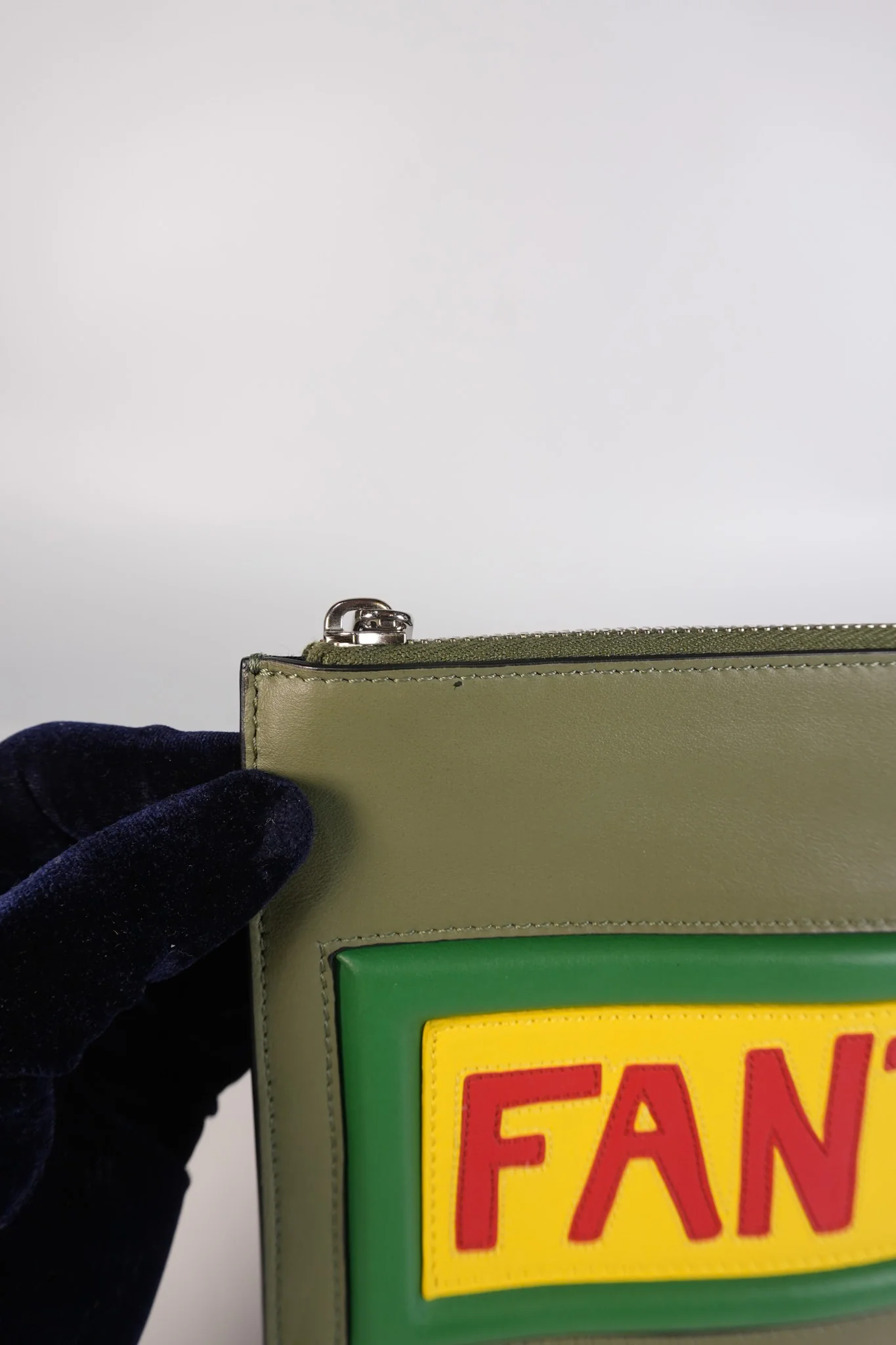 Fendi Vocabulary Fantastic Clutch Bag in Calfskin Leather - Image 19