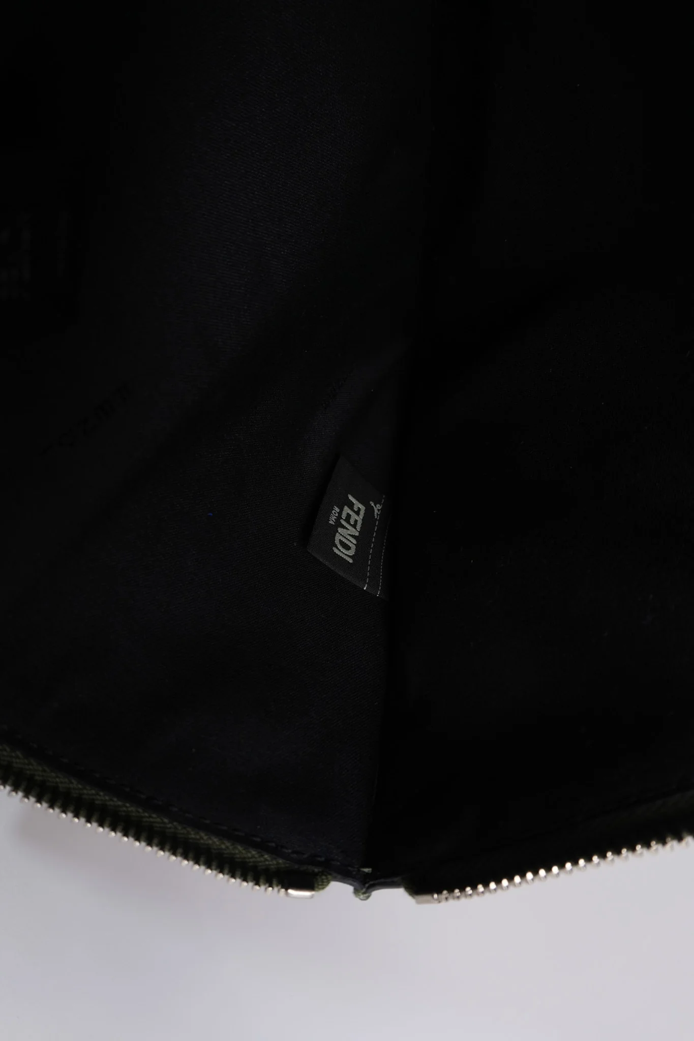 Fendi Vocabulary Fantastic Clutch Bag in Calfskin Leather - Image 24