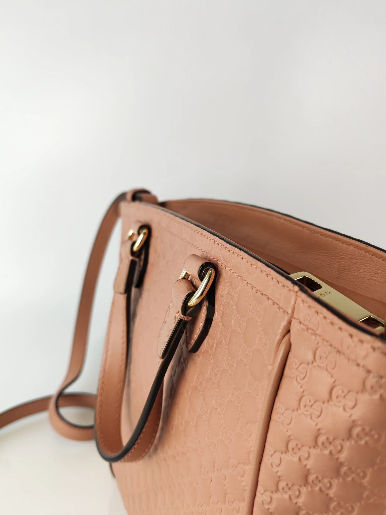 Gucci Bree Tote Bag Small in Pink Micro Guccissima Leather - Image 21
