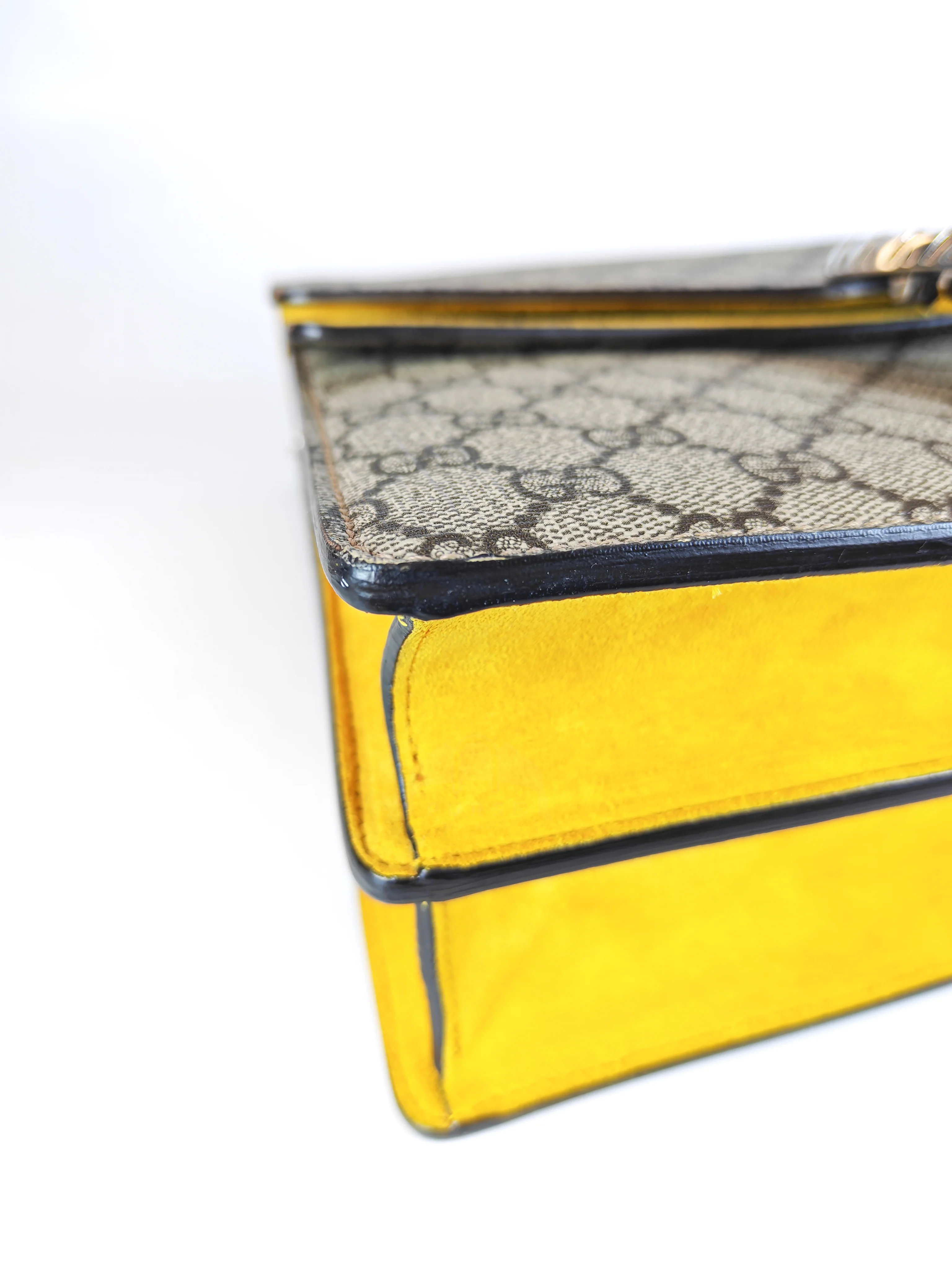 Gucci Dionysus Large Shoulder Bag with Yellow Suede and Supreme Canvas - Image 12