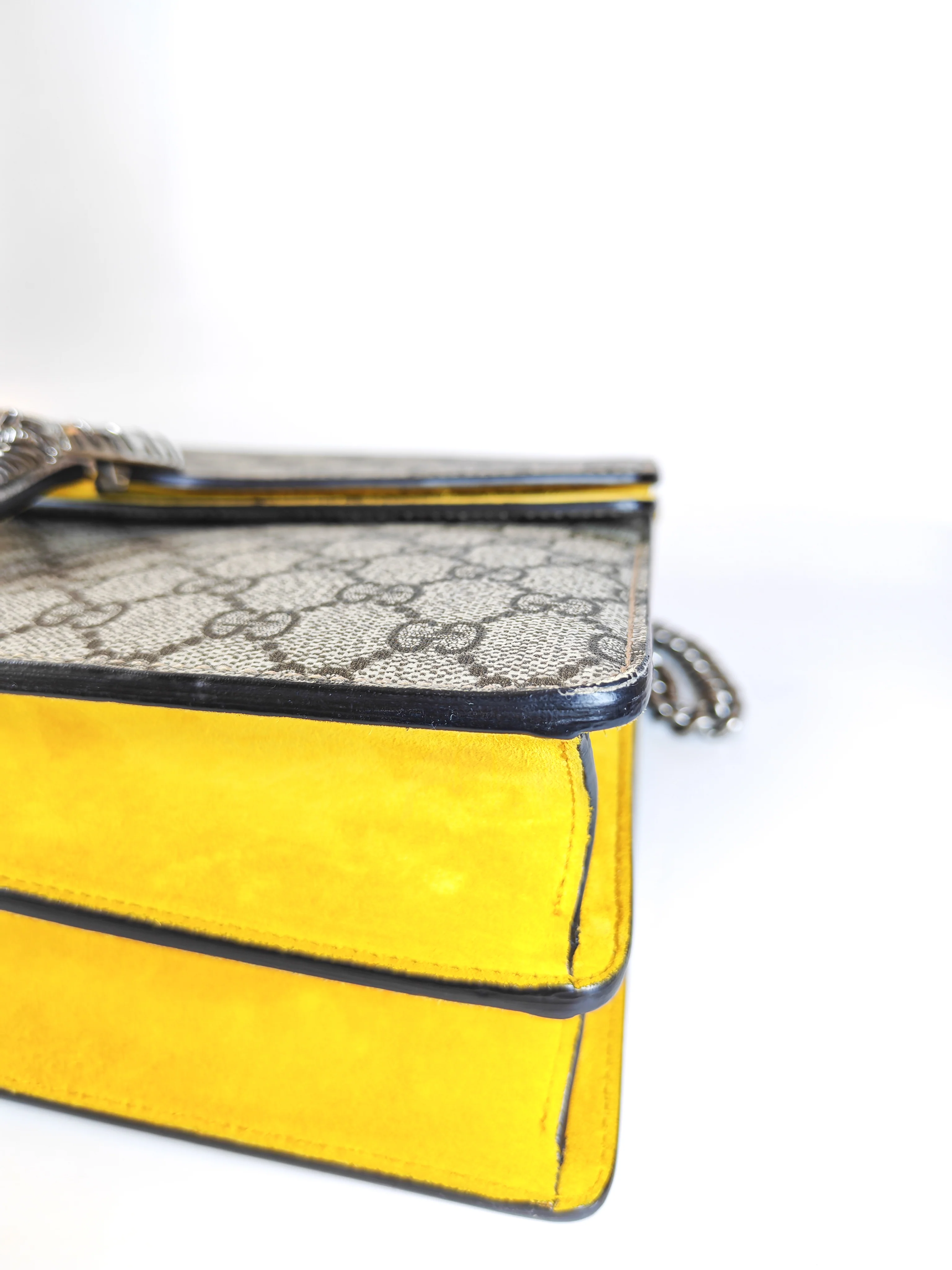 Gucci Dionysus Large Shoulder Bag with Yellow Suede and Supreme Canvas - Image 13