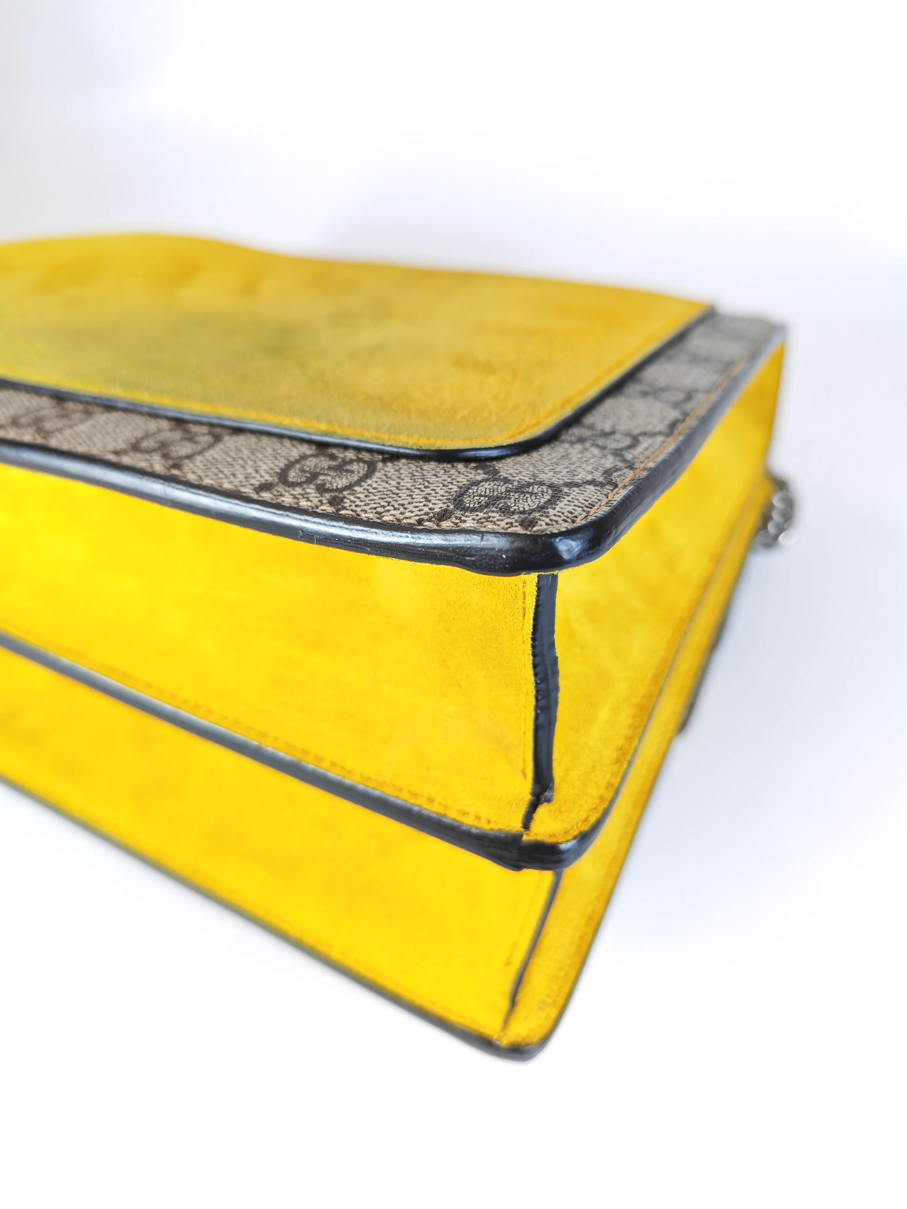 Gucci Dionysus Large Shoulder Bag with Yellow Suede and Supreme Canvas - Image 15