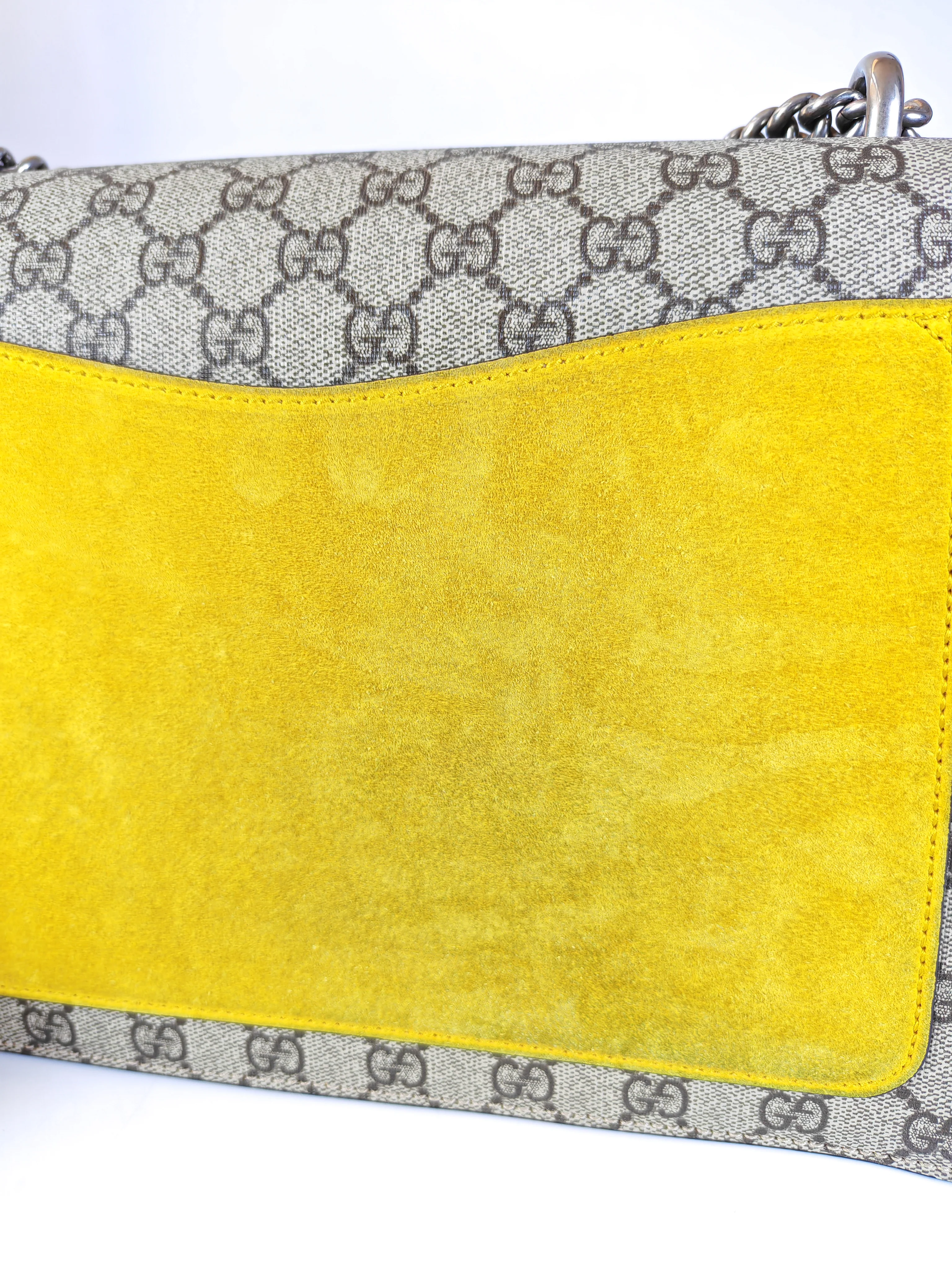 Gucci Dionysus Large Shoulder Bag with Yellow Suede and Supreme Canvas - Image 16