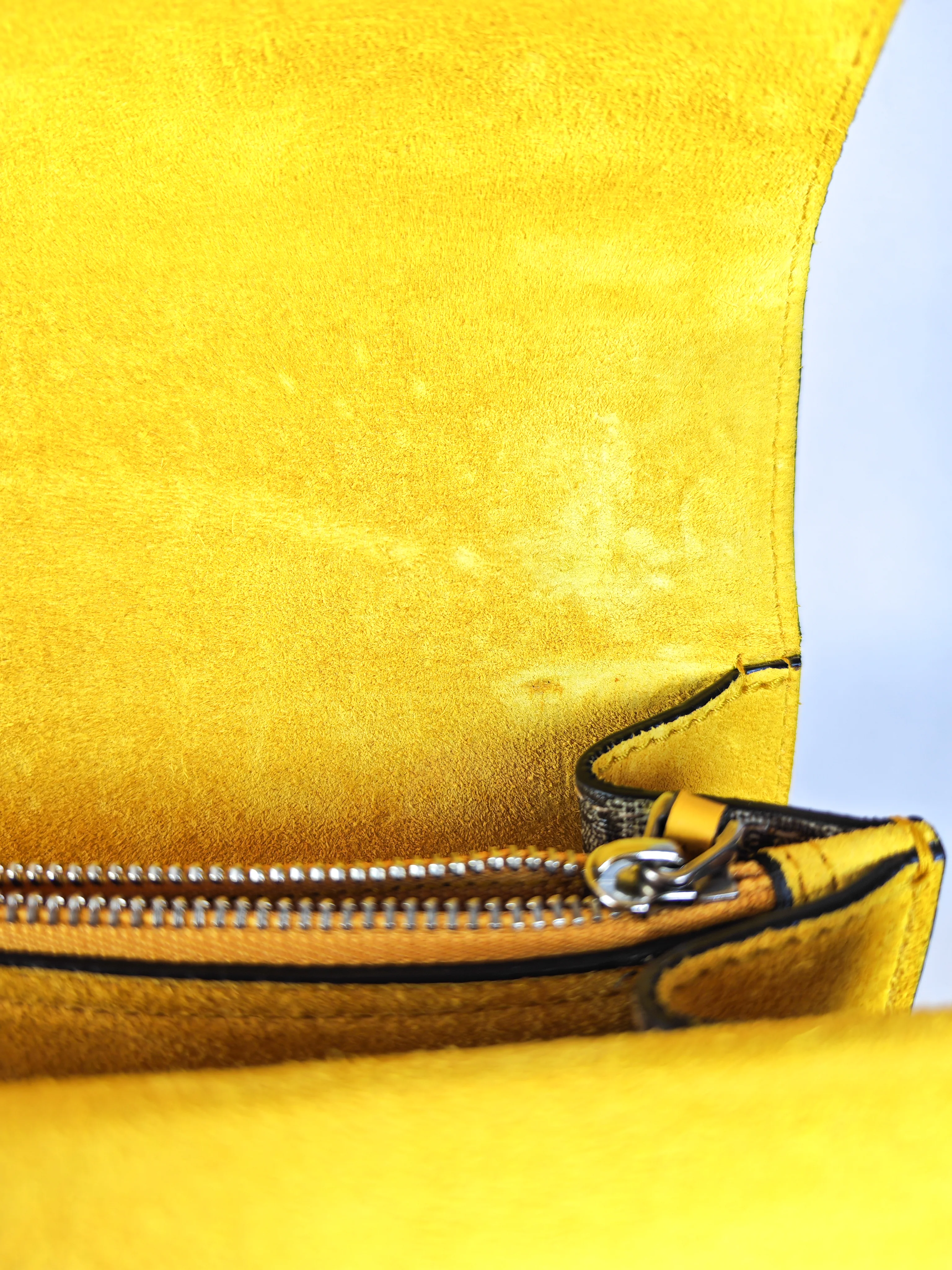 Gucci Dionysus Large Shoulder Bag with Yellow Suede and Supreme Canvas - Image 28