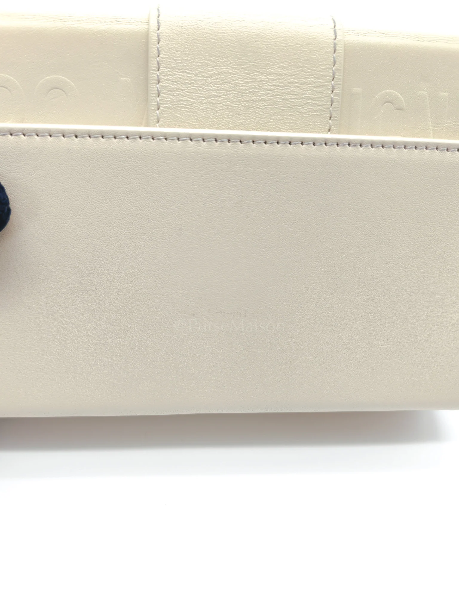 Christian Dior Montaigne Box Bag in Off-White Lambskin Leather and Gold Hardware Shoulder Bag - Image 16