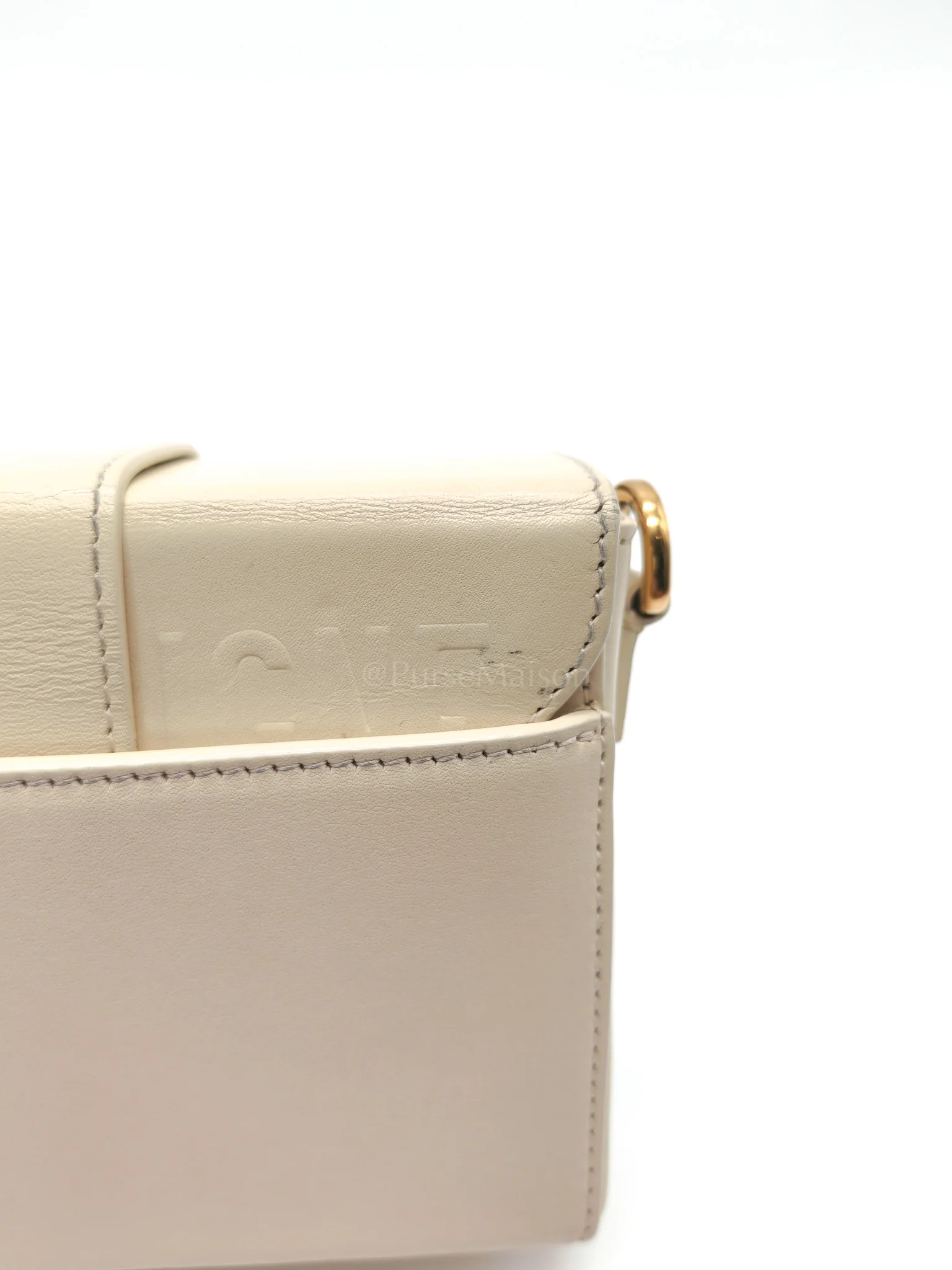 Christian Dior Montaigne Box Bag in Off-White Lambskin Leather and Gold Hardware Shoulder Bag - Image 17