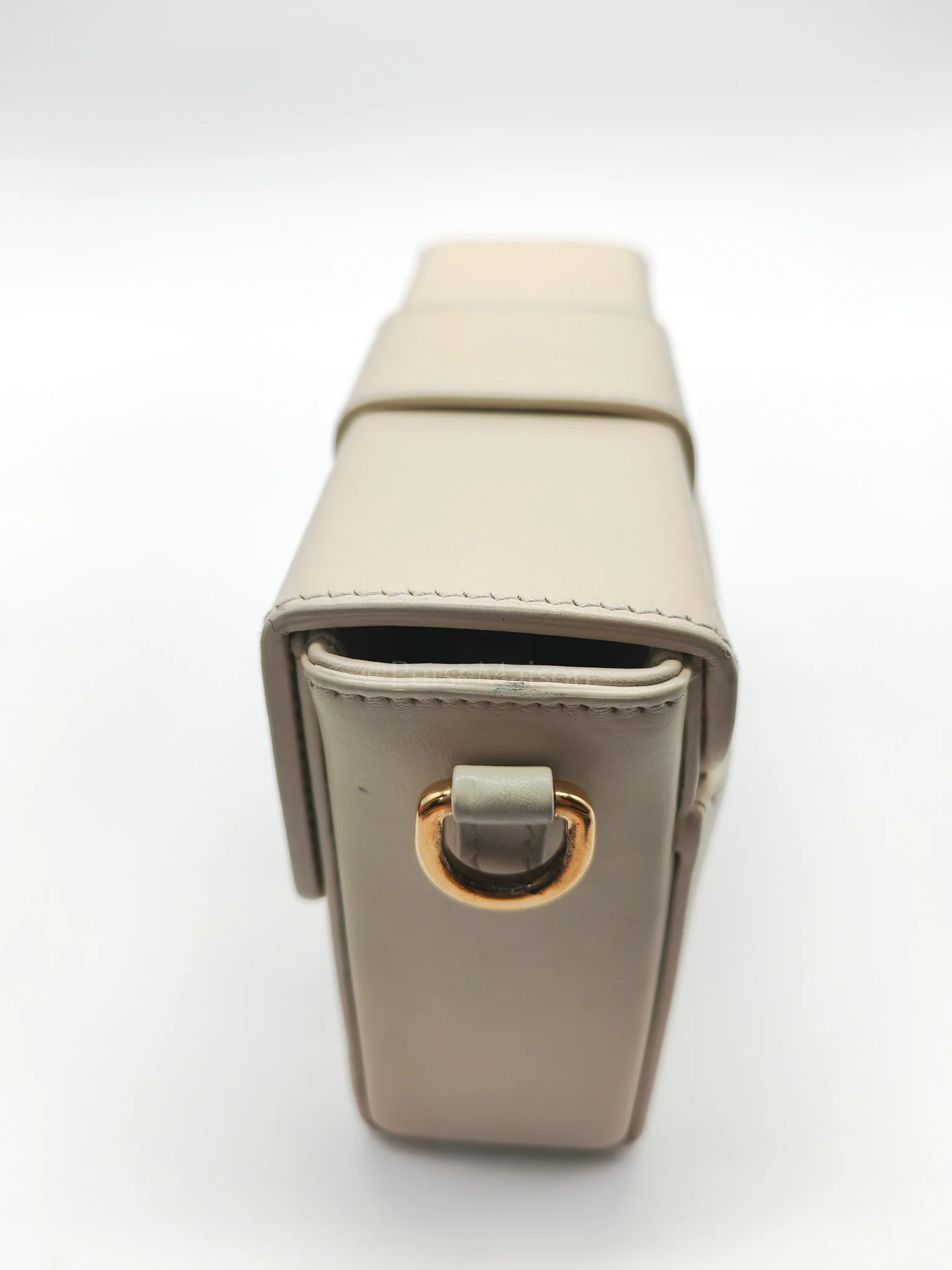 Christian Dior Montaigne Box Bag in Off-White Lambskin Leather and Gold Hardware Shoulder Bag - Image 24