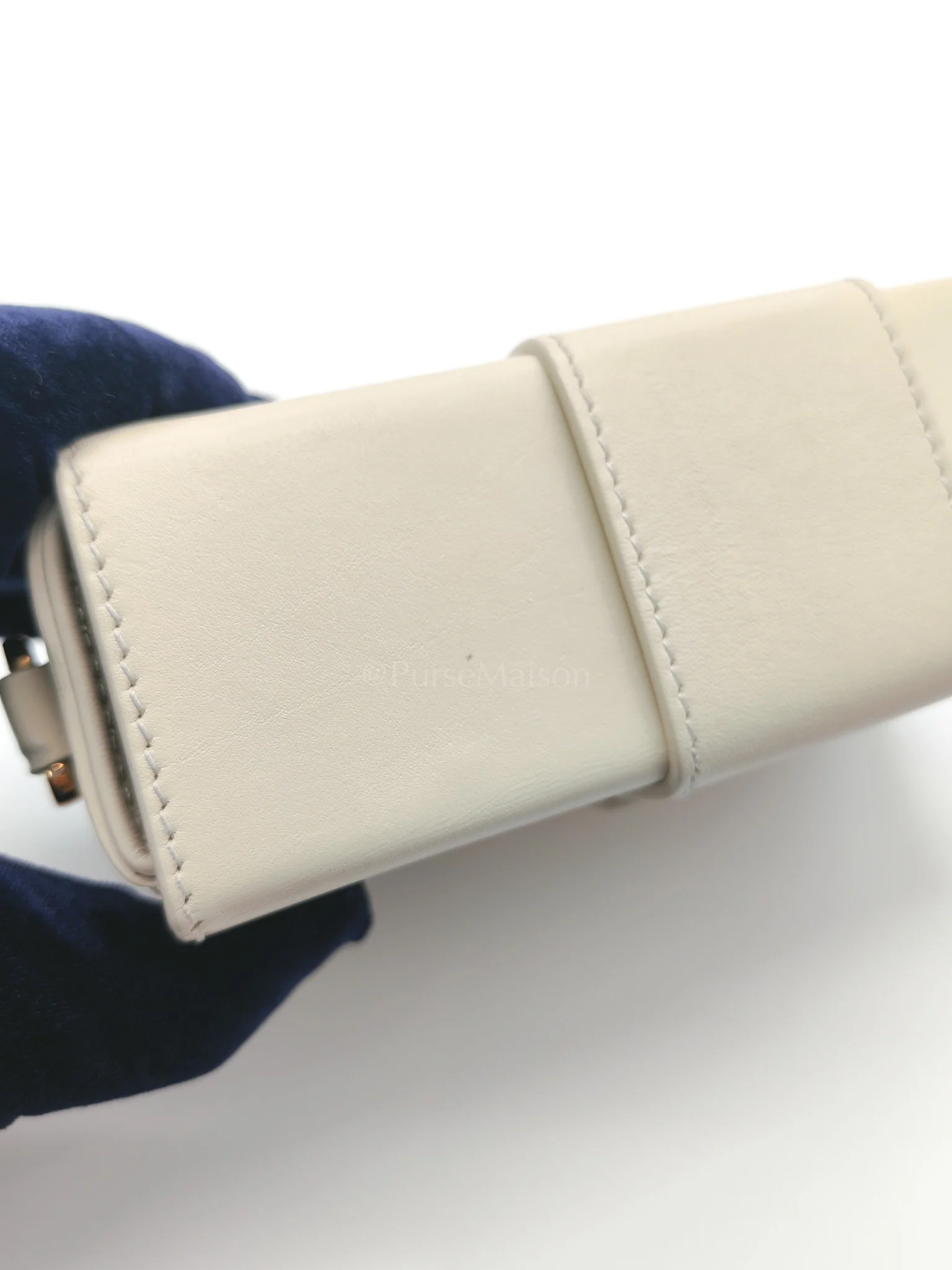 Christian Dior Montaigne Box Bag in Off-White Lambskin Leather and Gold Hardware Shoulder Bag - Image 28