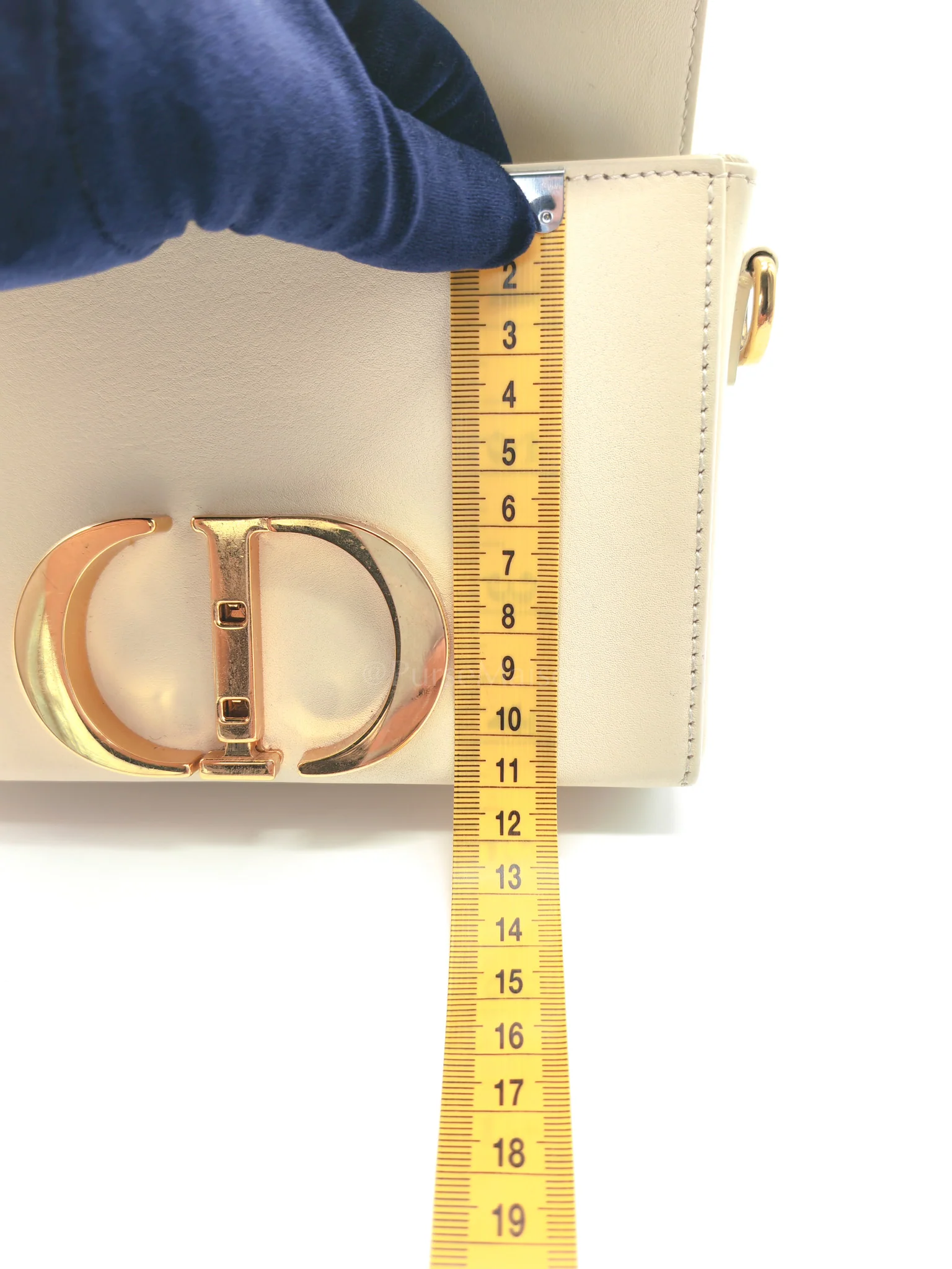 Christian Dior Montaigne Box Bag in Off-White Lambskin Leather and Gold Hardware Shoulder Bag - Image 47