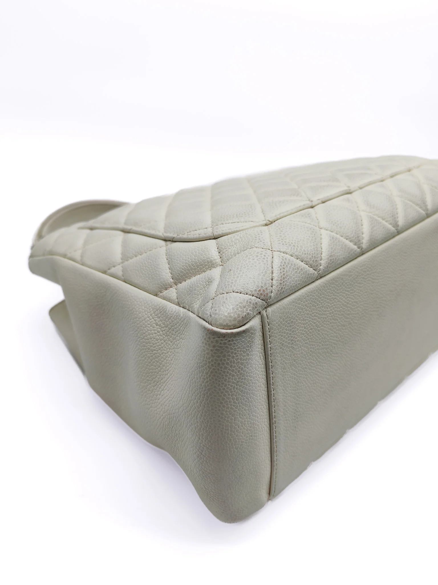 Chanel Grand Shopping Tote GST in White Caviar Leather and Ruthenium Hardware Series 13 - Image 7
