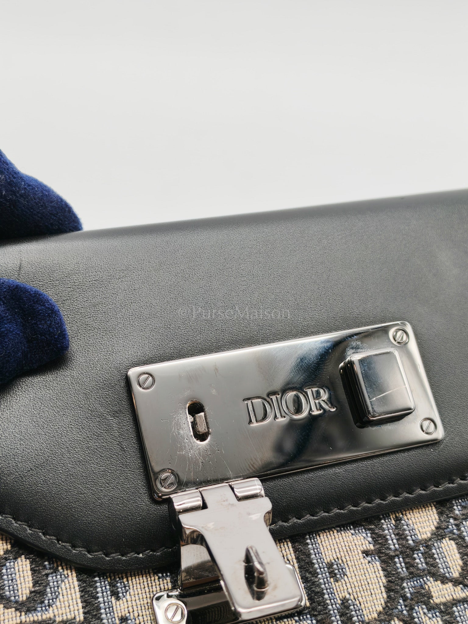 Christian Dior Oblique Jacquard Clasp Lock Messenger Bag - Image 19