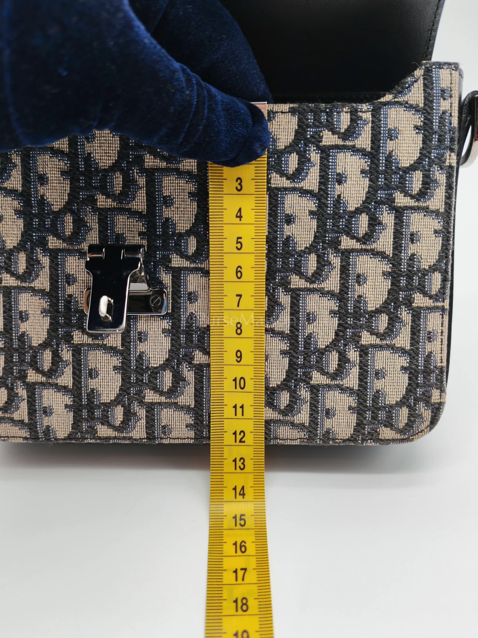 Christian Dior Oblique Jacquard Clasp Lock Messenger Bag - Image 34