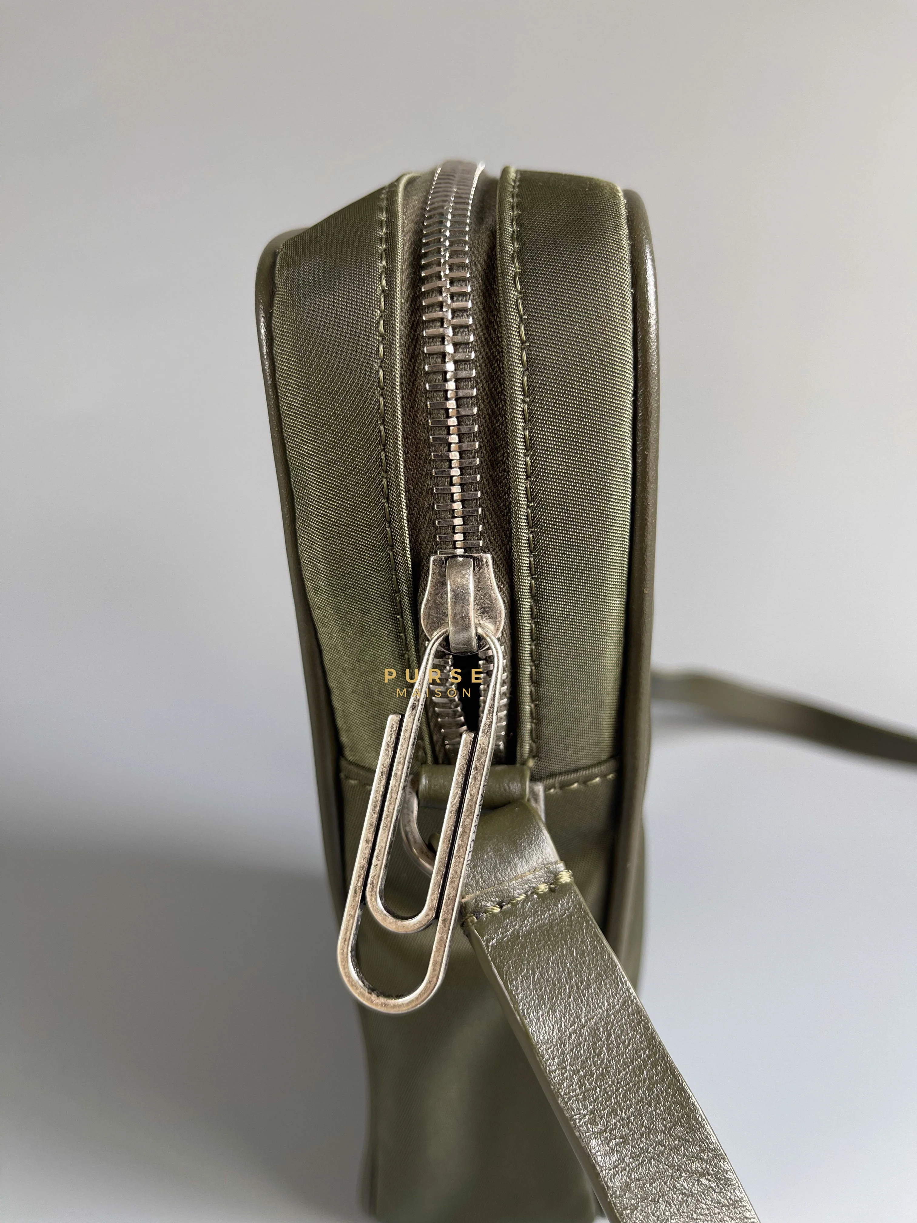 Off-White Off-White Zip Around Logo Bag (Army Green) - Image 12
