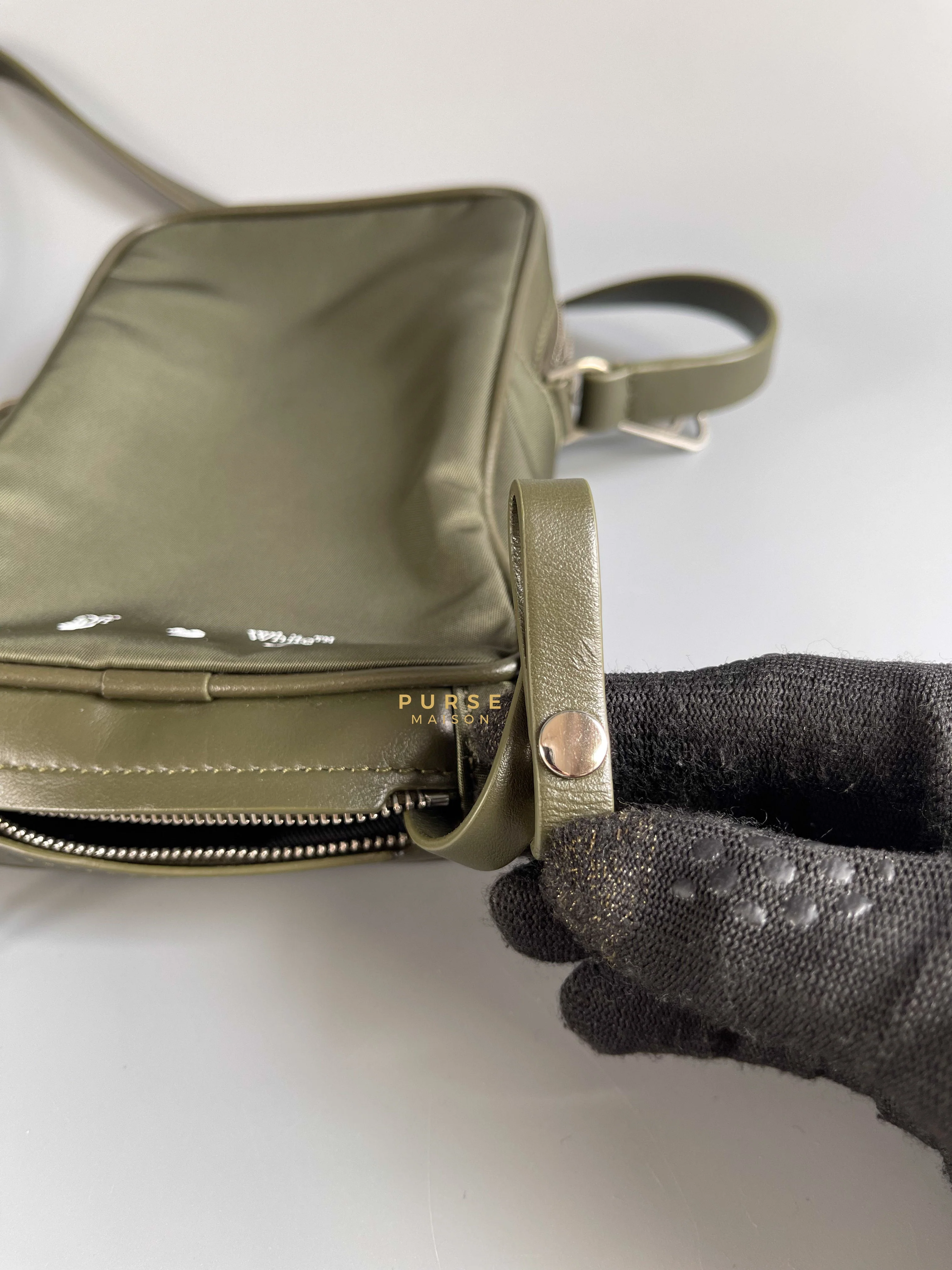 Off-White Off-White Zip Around Logo Bag (Army Green) - Image 17