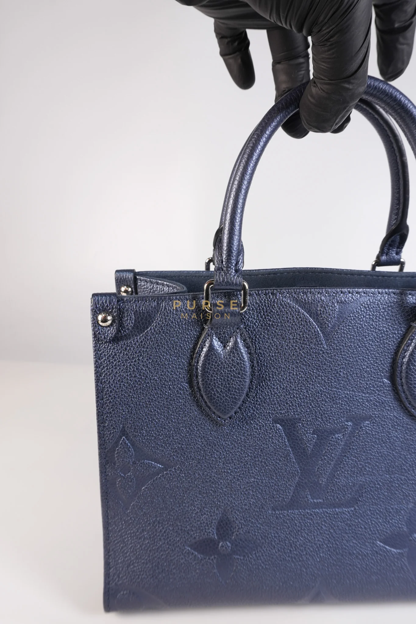 Louis Vuitton OnTheGo (OTG) PM Navy Nacre Metallic Empreinte Giant Monogram (Microchip) - Image 15