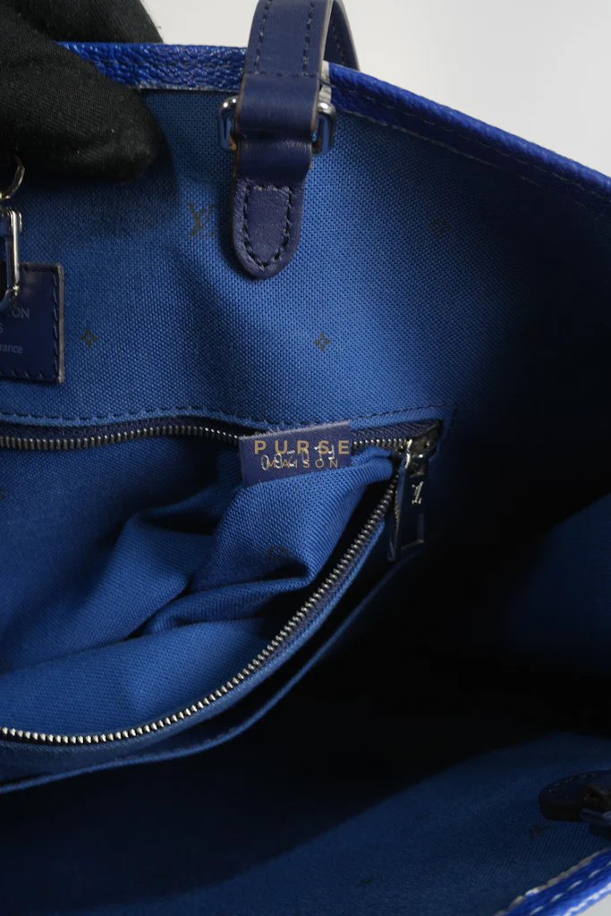 Louis Vuitton OnTheGo GM Tote Bag Limited Edition in Blue Escale Monogram Giant & Silver Hardware (Date Code: FL026) - Image 32