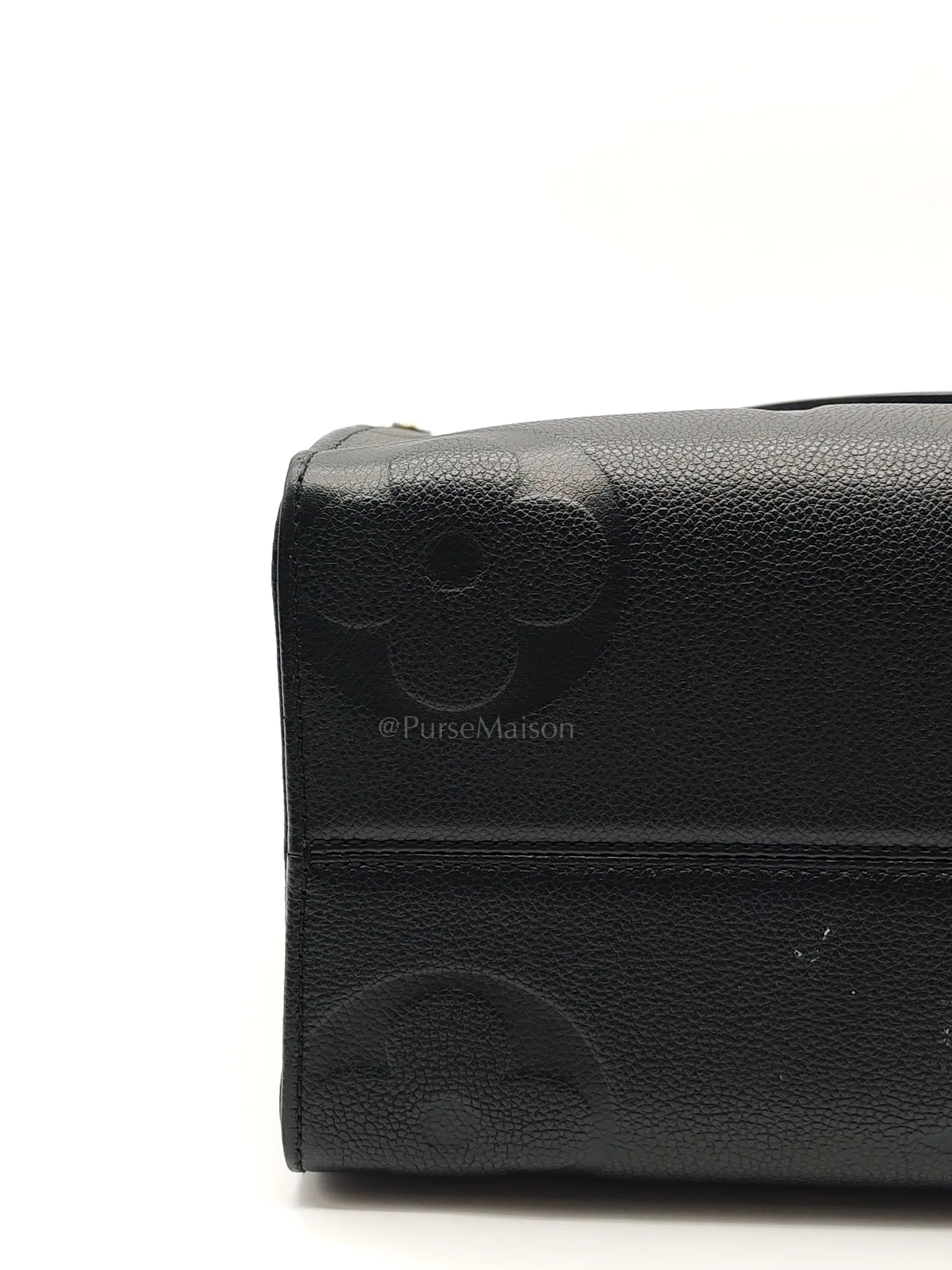 Louis Vuitton OnTheGo (OTG) MM in Black Monogram Empreinte Leather & Gold Hardware Microchip - Image 13