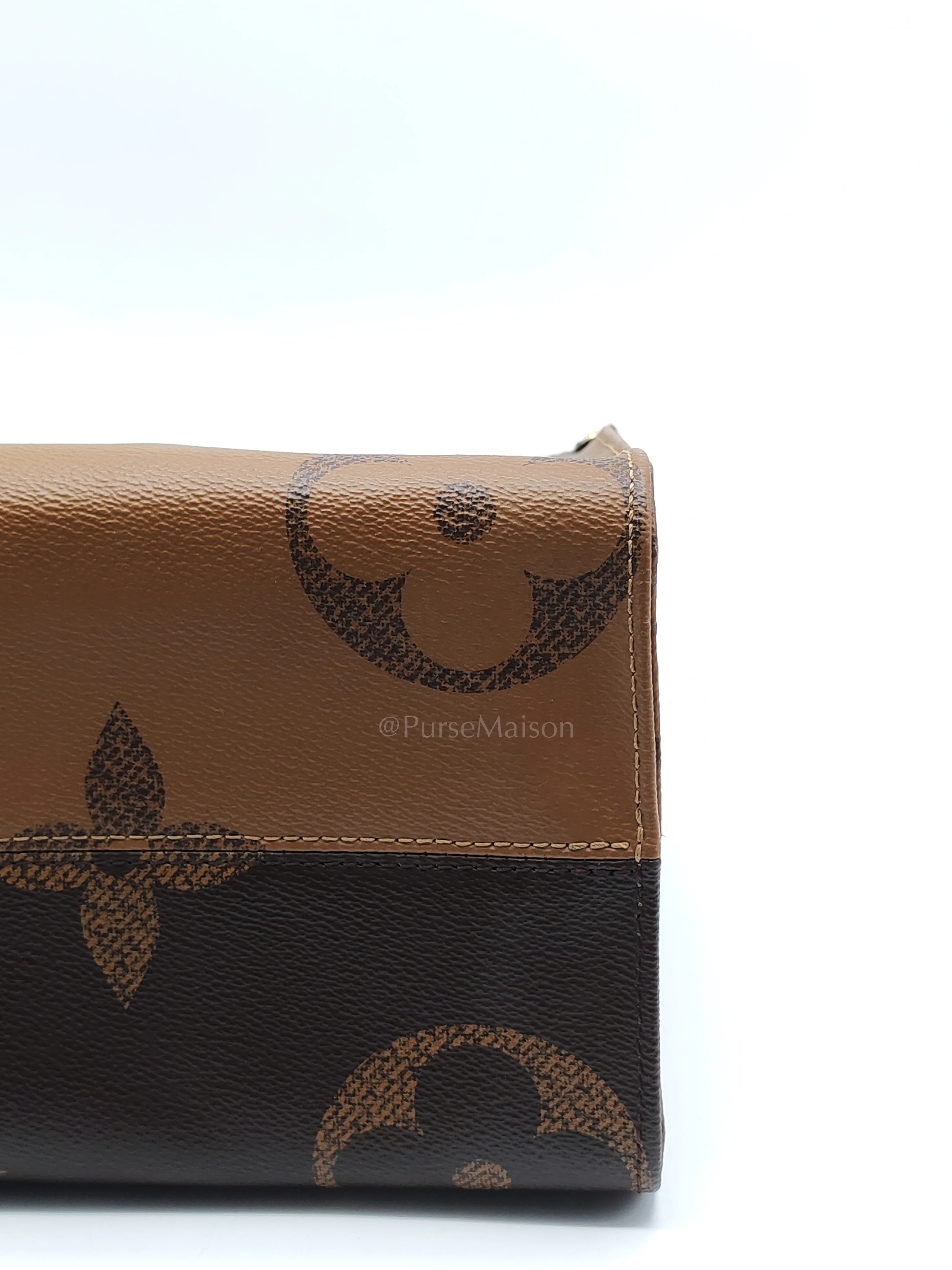 Louis Vuitton OnTheGo (OTG) MM in Reverse Monogram Canvas and Gold Hardware Microchip - Image 15