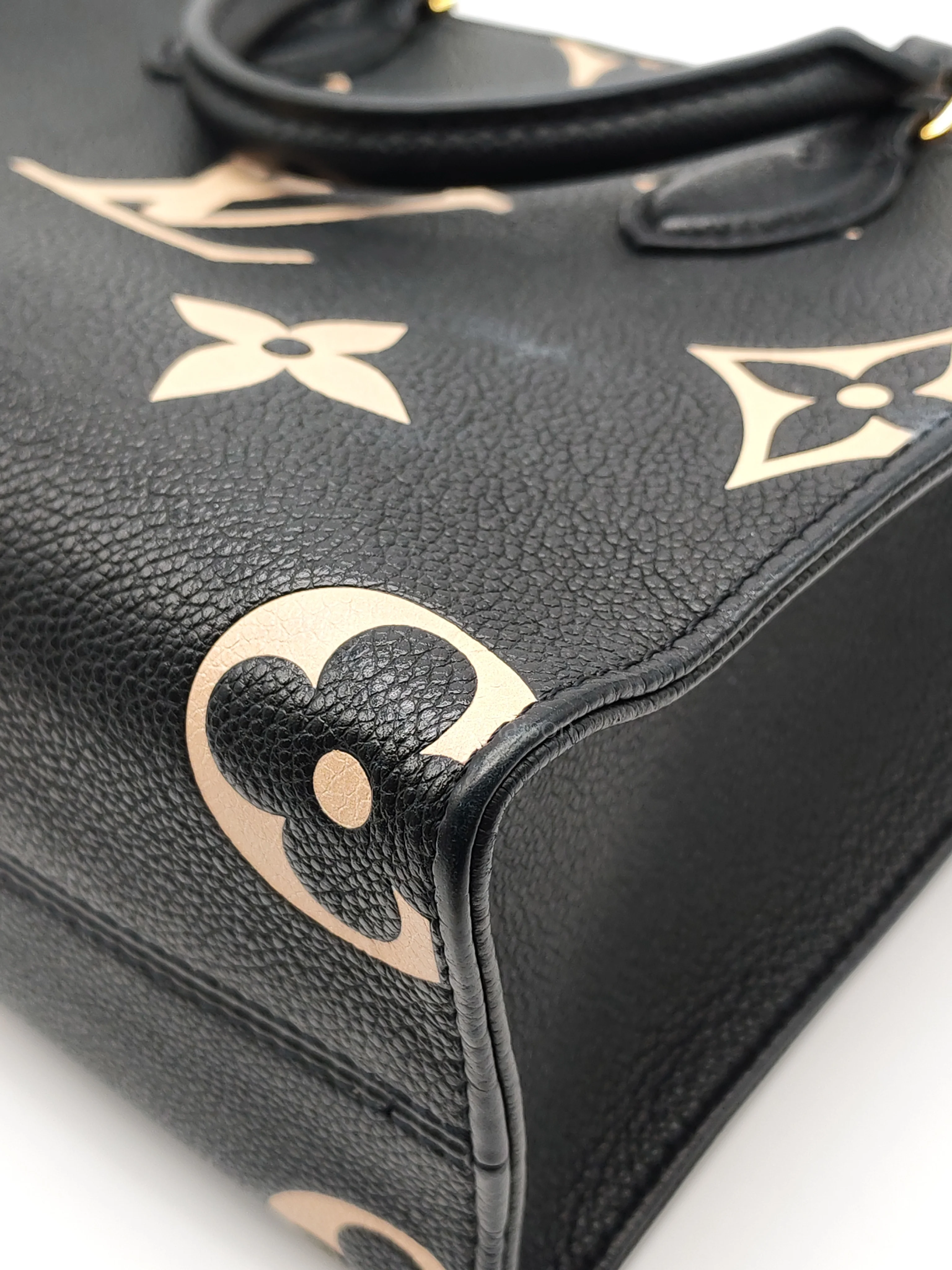 Louis Vuitton OnTheGo (OTG) PM in Bicolor Black/Creme Monogram Giant Empreinte & Gold Hardware Microchip - Image 14