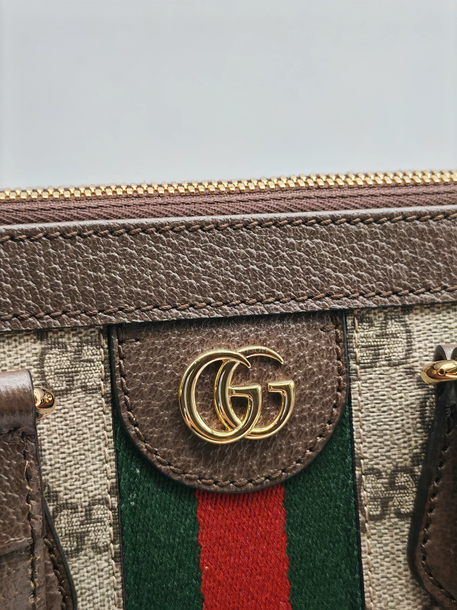 Gucci Ophidia Medium Tote Bag in GG Supreme Monogram Web Canvas & Gold Hardware - Image 21