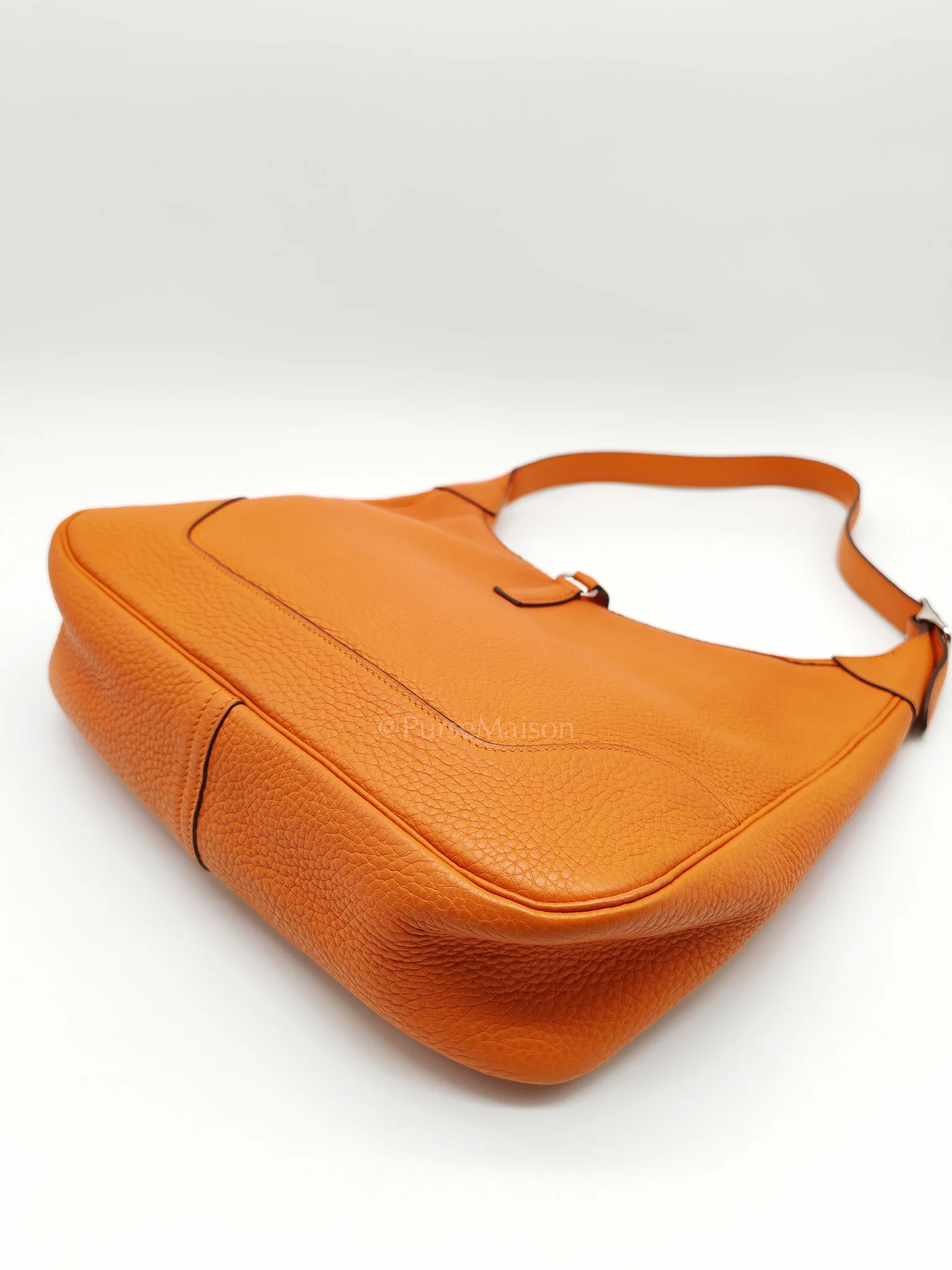 Hermes Orange Clemence Trim Shoulder Bag - Image 11