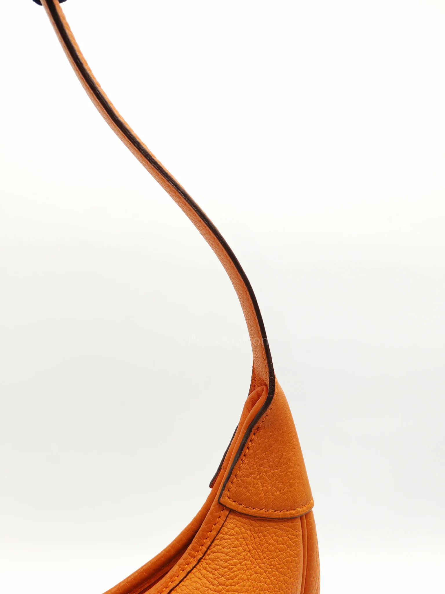 Hermes Orange Clemence Trim Shoulder Bag - Image 16