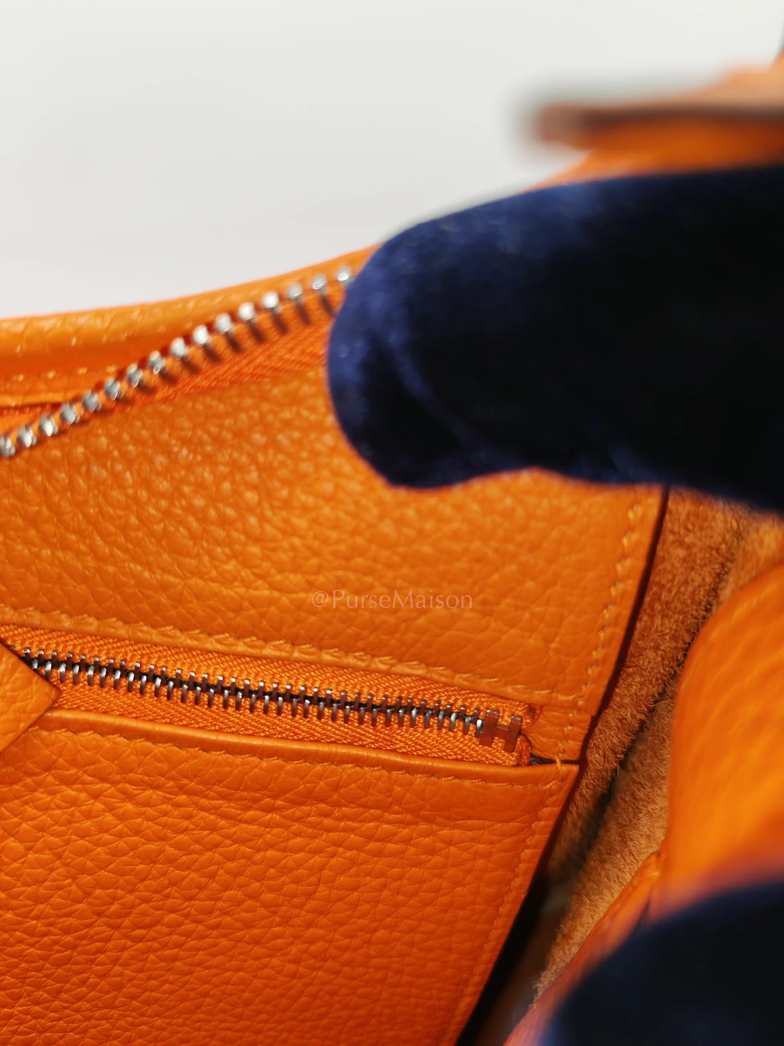 Hermes Orange Clemence Trim Shoulder Bag - Image 24