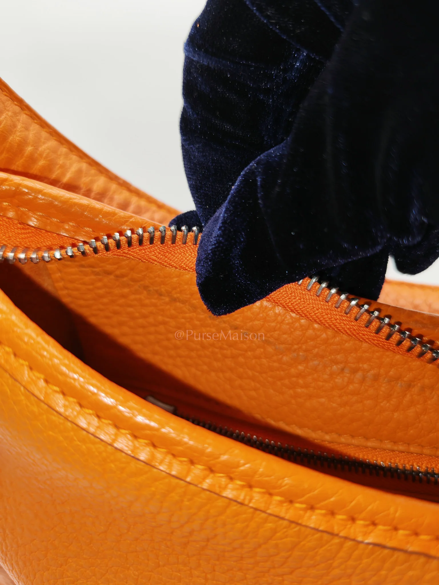 Hermes Orange Clemence Trim Shoulder Bag - Image 27