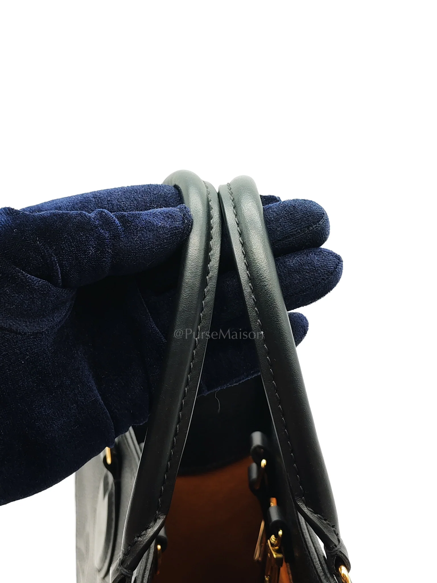 Louis Vuitton OnTheGo (OTG) MM in Black Empreinte Leather Tote Bag (Microchip) - Image 17
