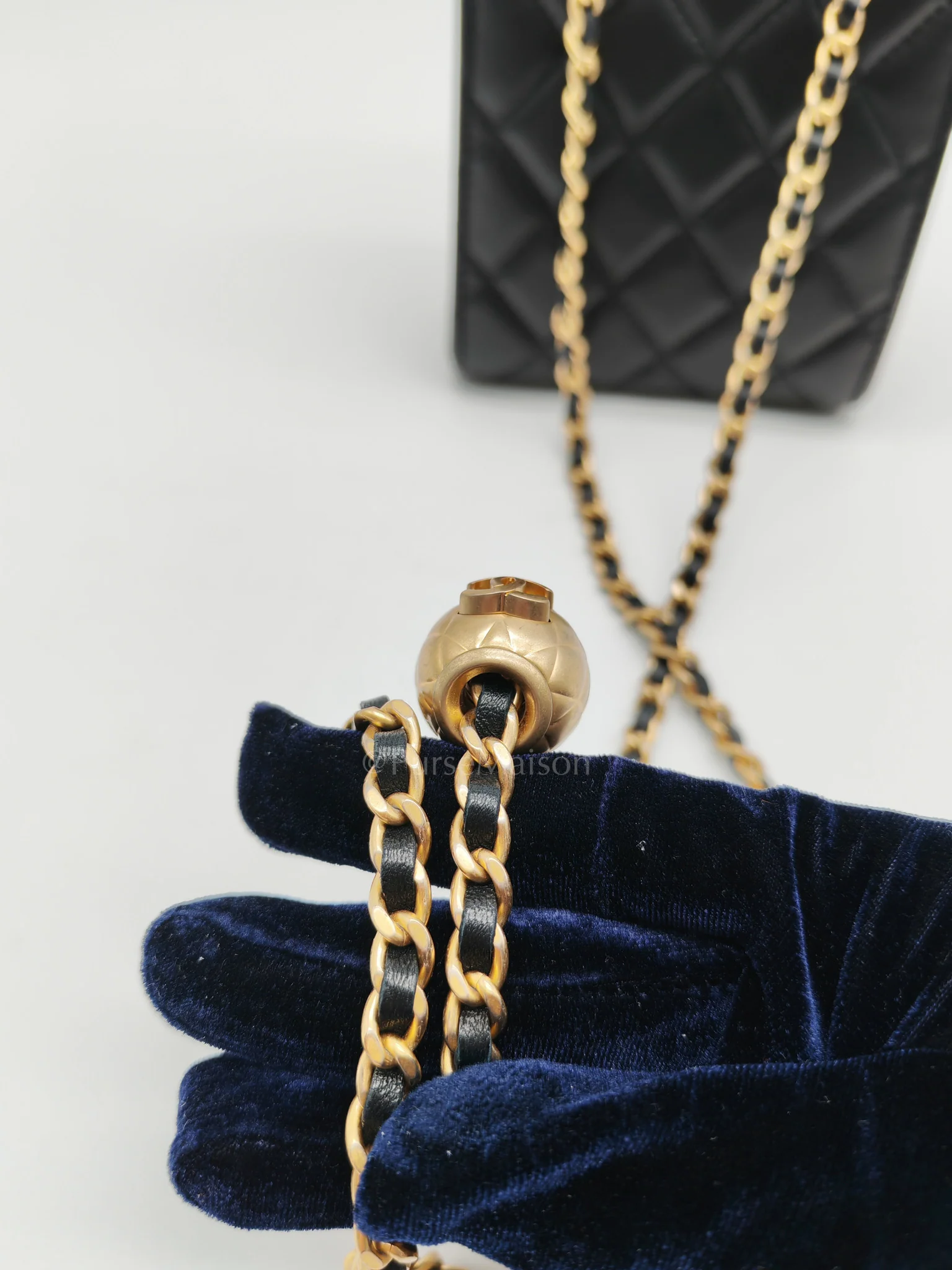 Chanel Phone Holder Pearl Crush Black Lambskin Leather in Aged Gold Hardware (Series 30) - Image 14