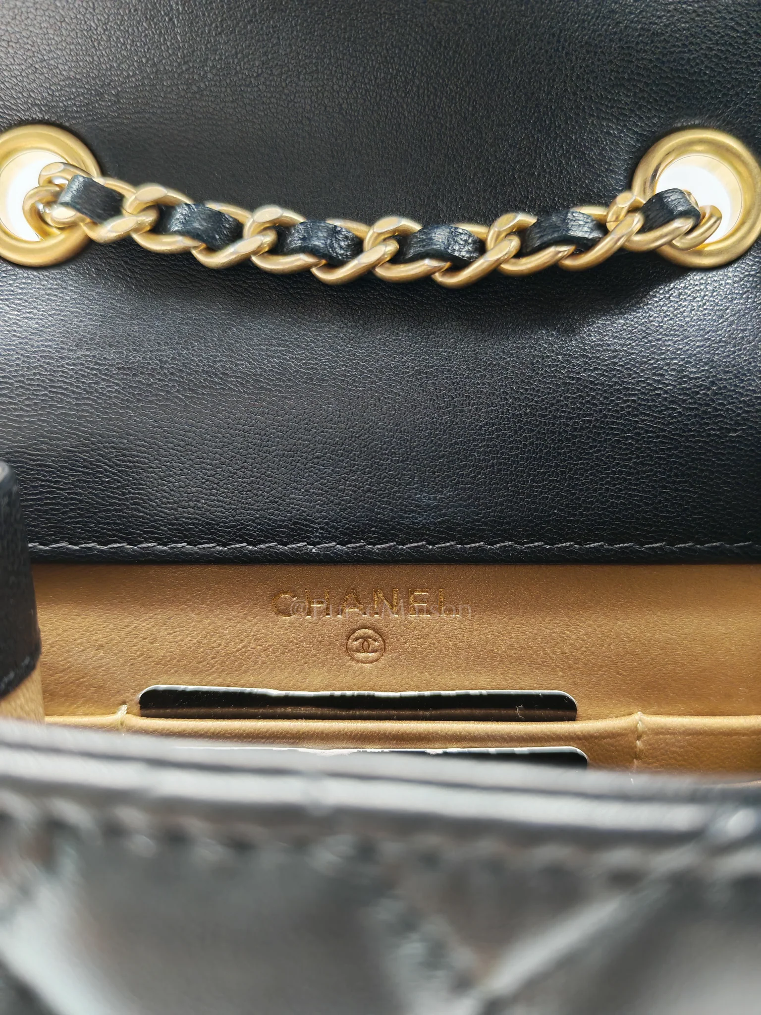 Chanel Phone Holder Pearl Crush Black Lambskin Leather in Aged Gold Hardware (Series 30) - Image 19