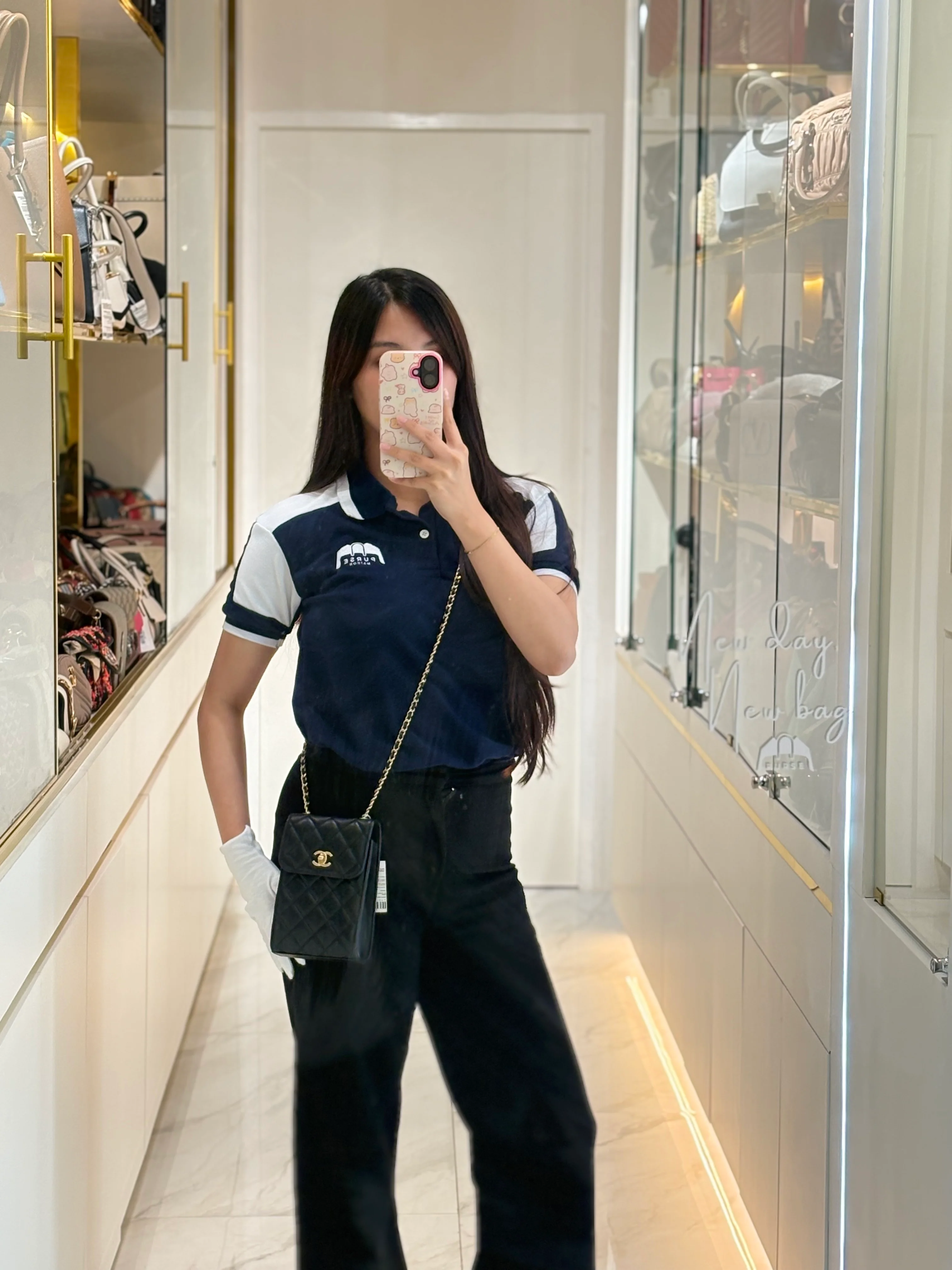 Chanel Phone Holder Pearl Crush Black Lambskin Leather in Aged Gold Hardware (Series 30) - Image 29