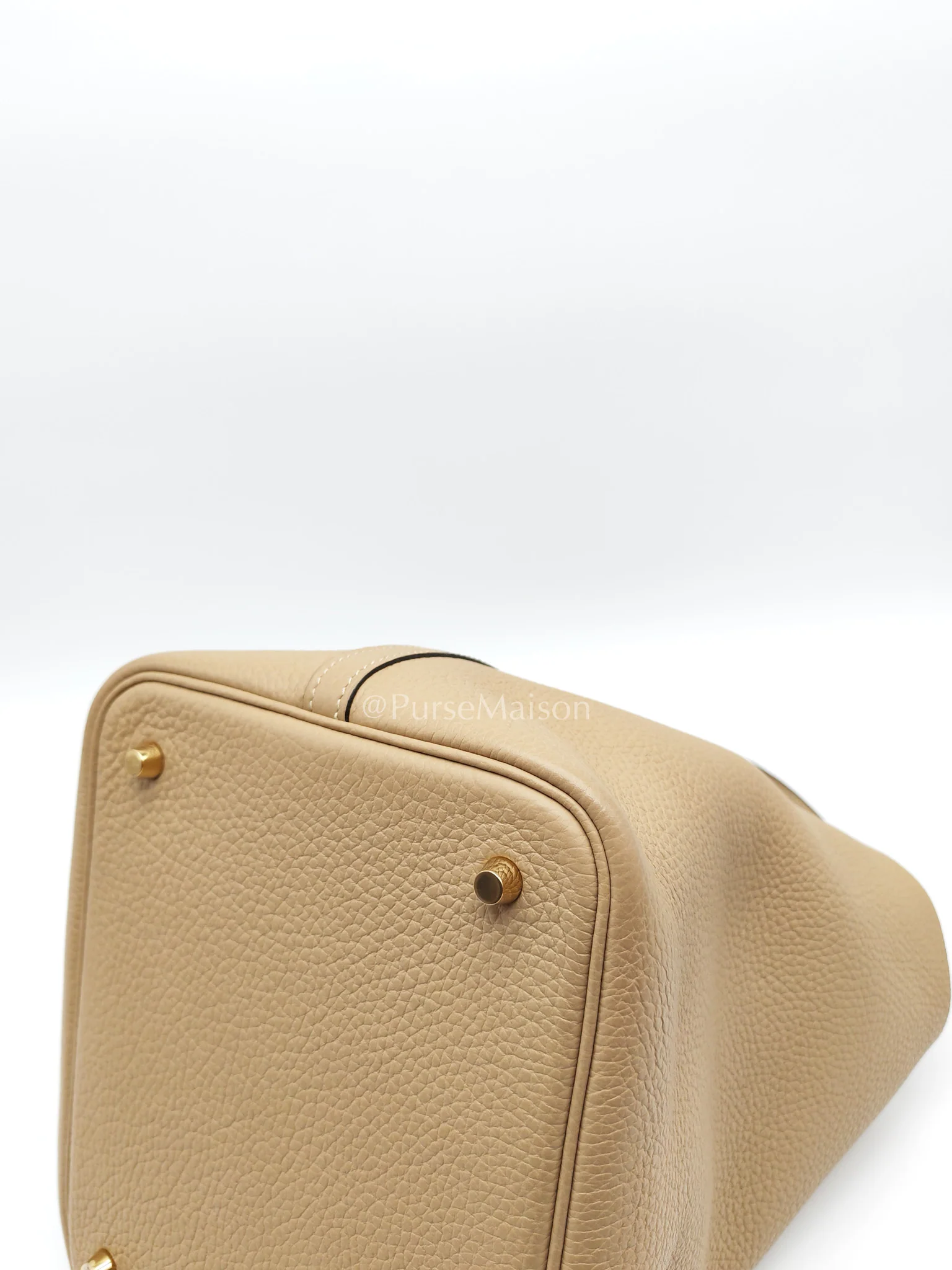 Hermes Picotin 22 Trench in Clemence Leather and Gold Hardware Stamp U (2022) - Image 9