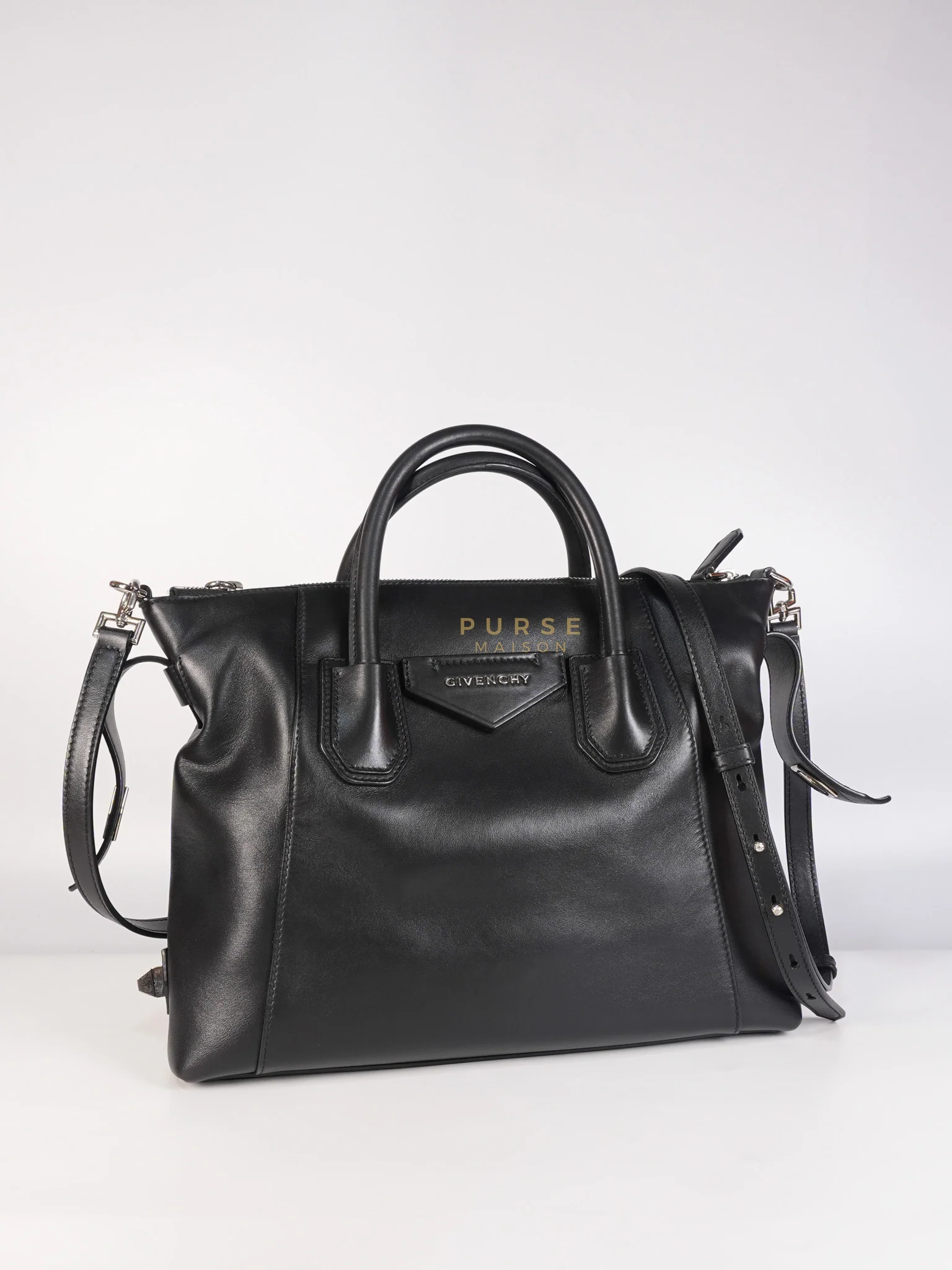 Givenchy Soft Antigona Medium Tote Bag in Black Smooth Calfskin Leather - Image 2